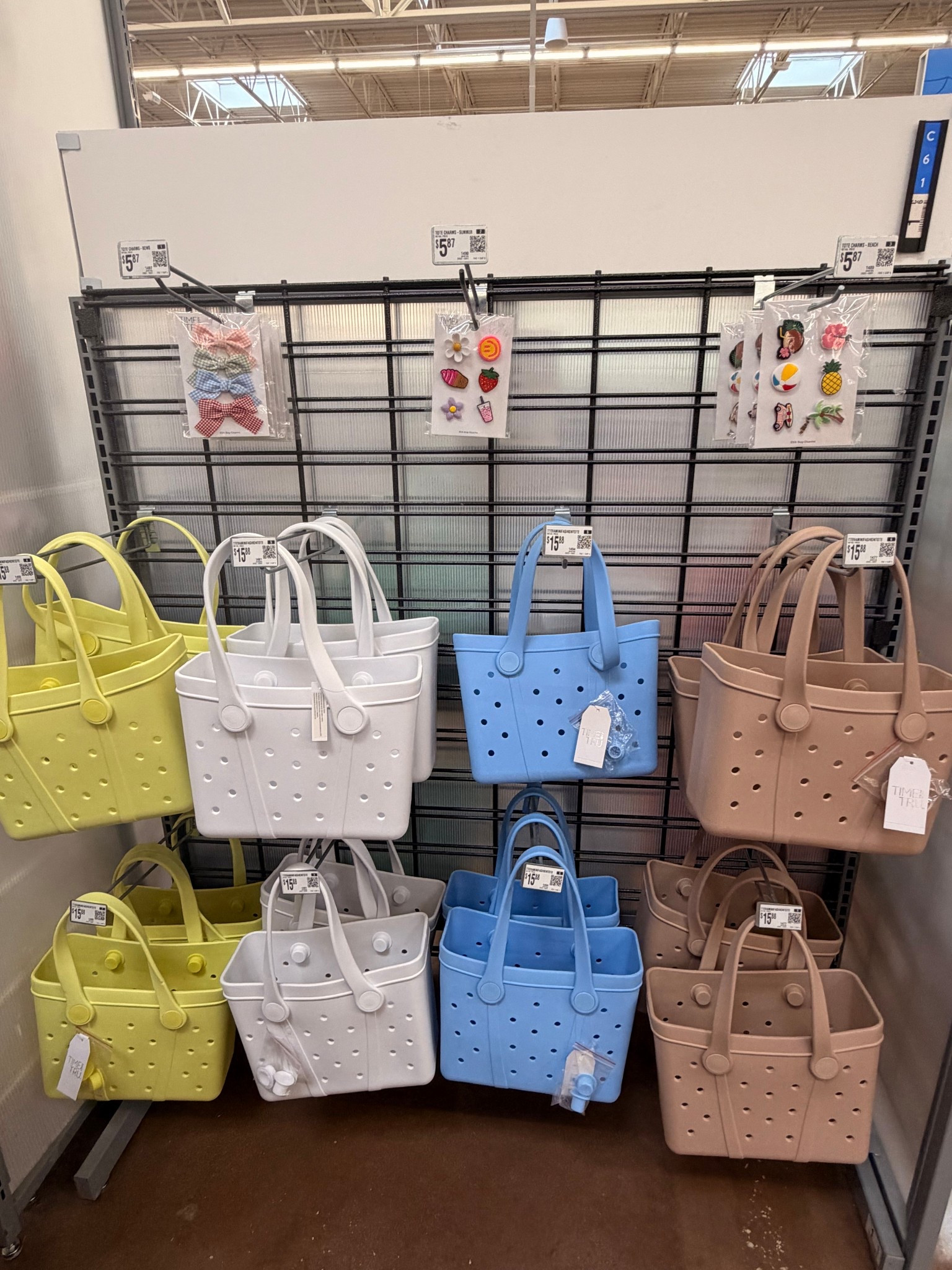 Mini beach totes! 🏝️ so many super cute colors too!! Perfect for Easter baskets as well!!! 



#WalmartFinds
#WalmartFashion
#LTKStyle


#LTKSeasonal #LTKSpringSale