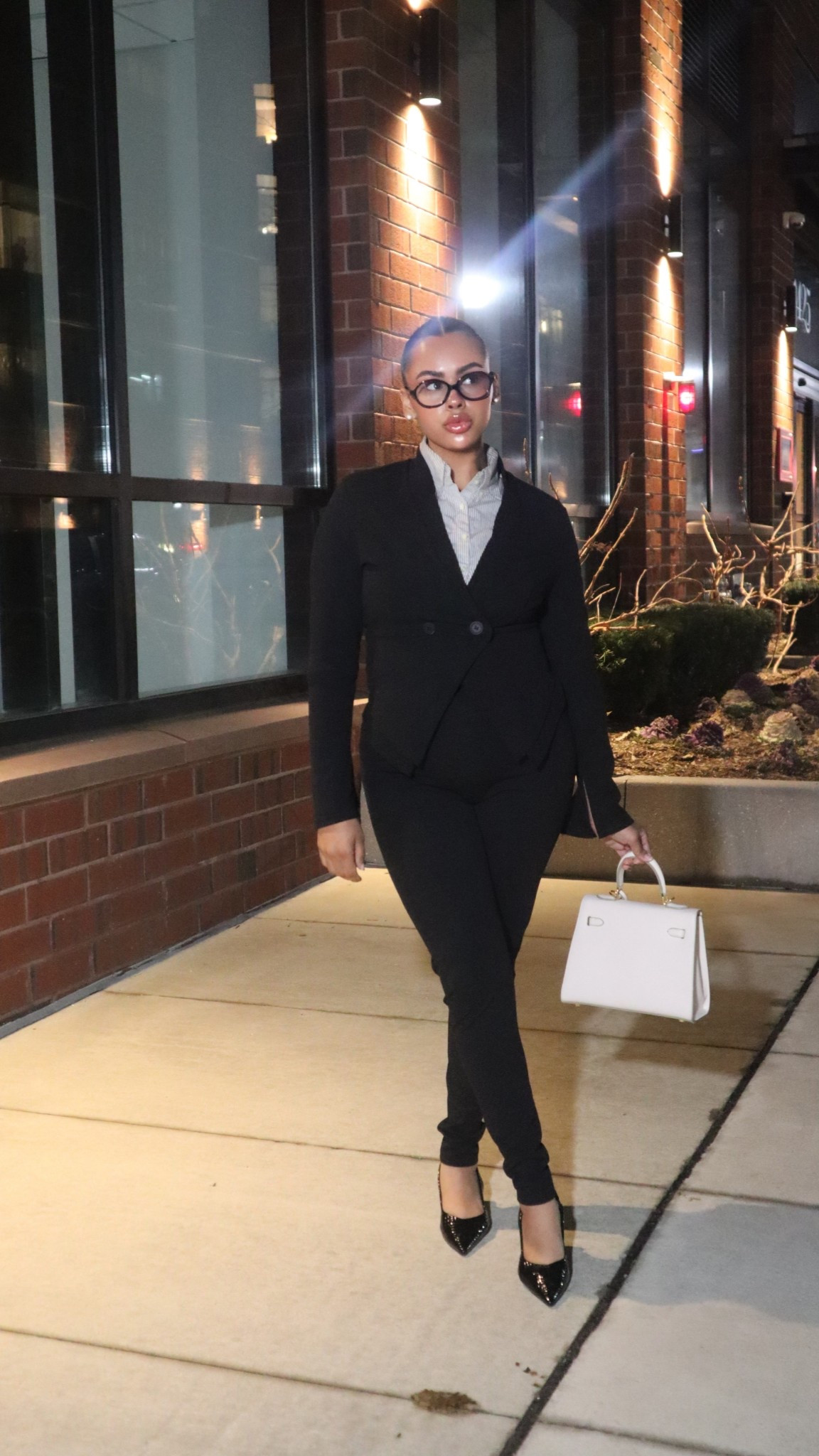 Professional suit 🖤

#LTKBeauty #LTKStyleTip #LTKSaleAlert