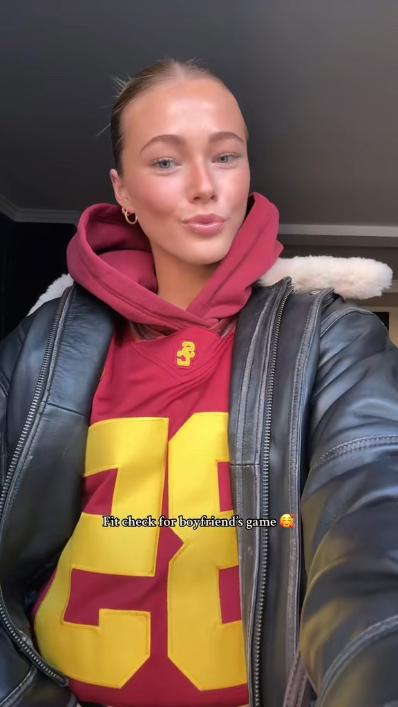 What I wore to Walker’s USC game!! ❤️💛🏈

#LTKSeasonal #LTKStyleTip