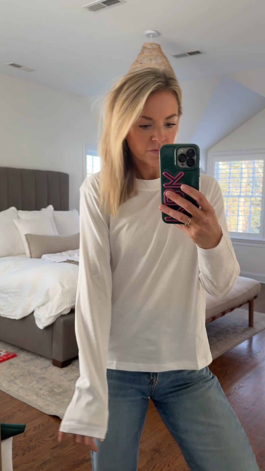The perfect long sleeve tee and it’s under $20! Pairs perfectly with a nude bra. I’m in a small, tts, and comes in a few colors. 

@onequince #quincepartner


#LTKFindsUnder50 #LTKFindsUnder100