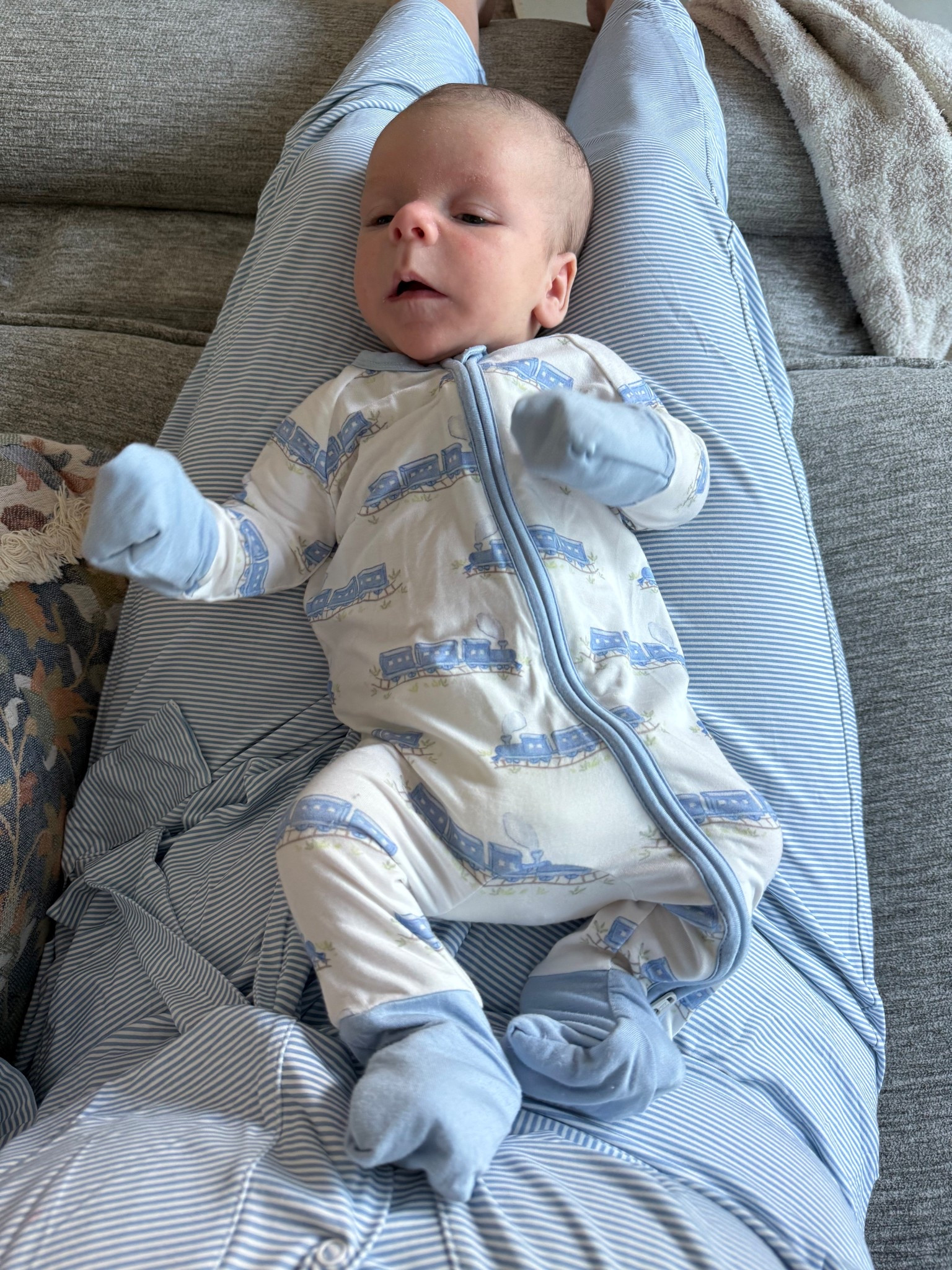 Wearing a size L in mom pjs and Scottie is in newborn! 


#LTKFindsUnder50 #LTKKids #LTKBaby