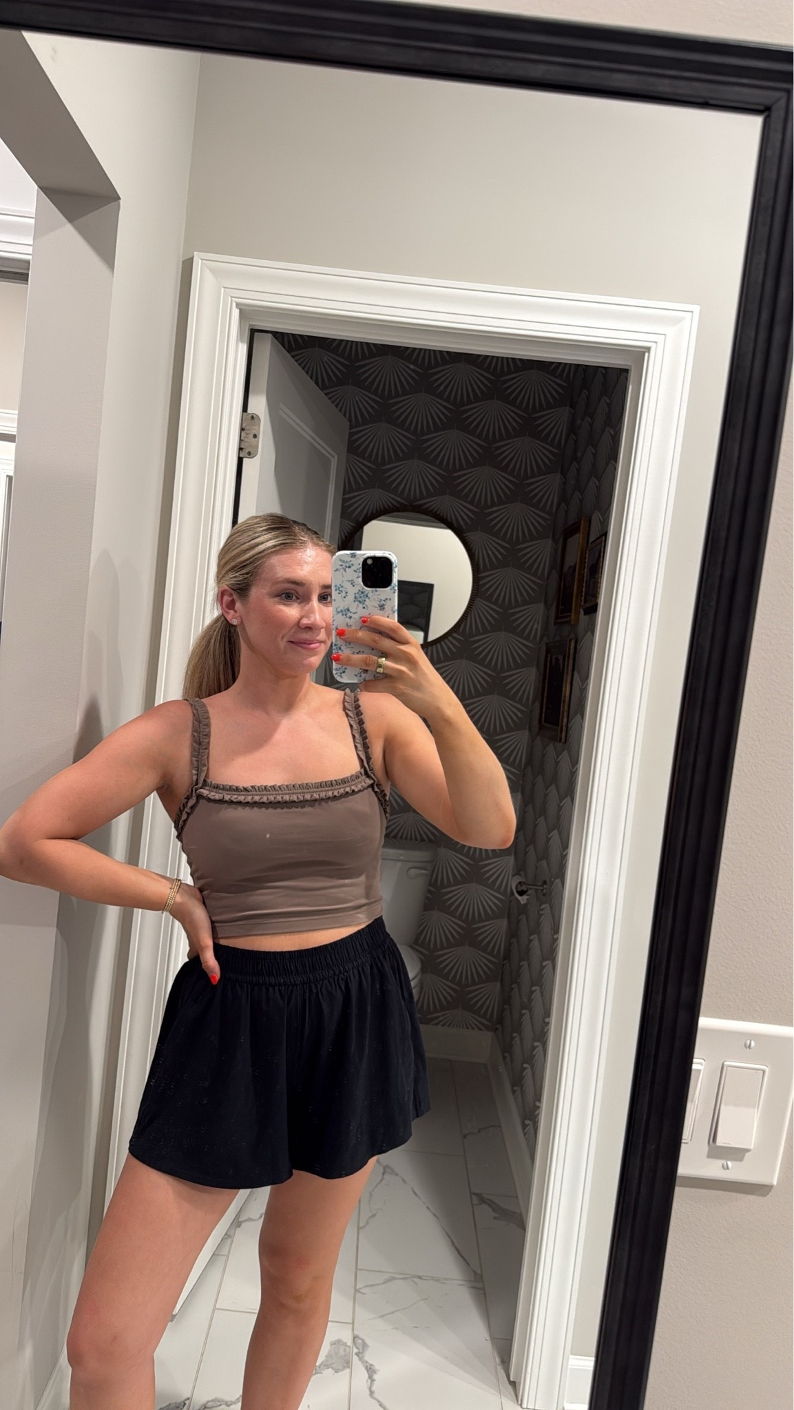 Walk outfit of the day 🤍🤍
Medium in both!

#LTKmomlife #LTKfitnessgoals