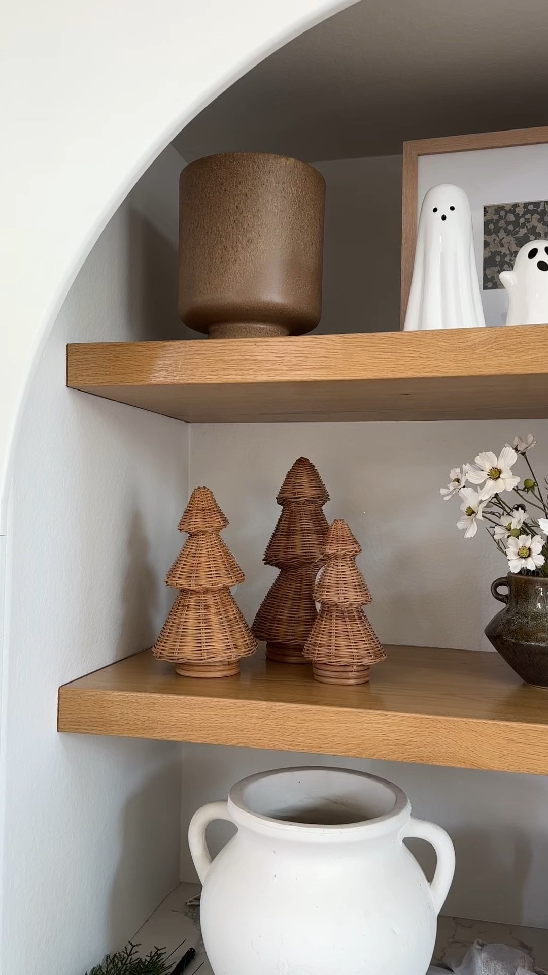 Christmas decor, Christmas tree, McGee and co, studio McGee 

#LTKFindsUnder50 #LTKHome #LTKHoliday