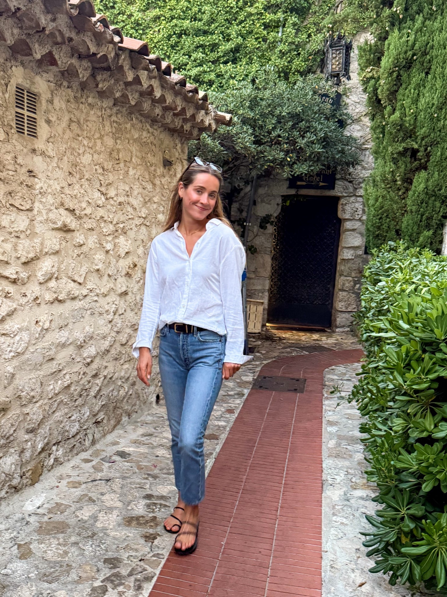 The perfect oversized linen shirt from A&F 🤍 + my favorite jeans of all time, wearing size 27

#abercrombie 

#LTKTravel