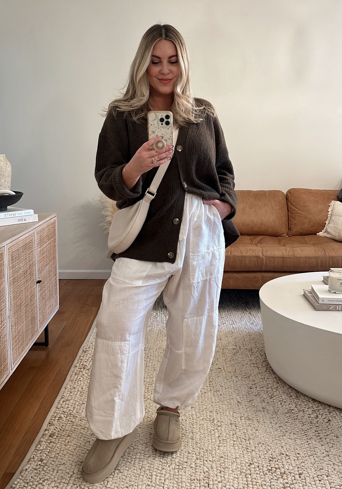 UGG Tazz Outfit Idea // Exact pants are Zara 4043/260


ugg outfit, ugg tazz outfit, ugg tazz mustard seed, ugg tazz slippers, ugg Tasman outfit, ugg slippers, fall outfits, casual fall outfit


#LTKstyletip #LTKshoecrush #LTKSeasonal