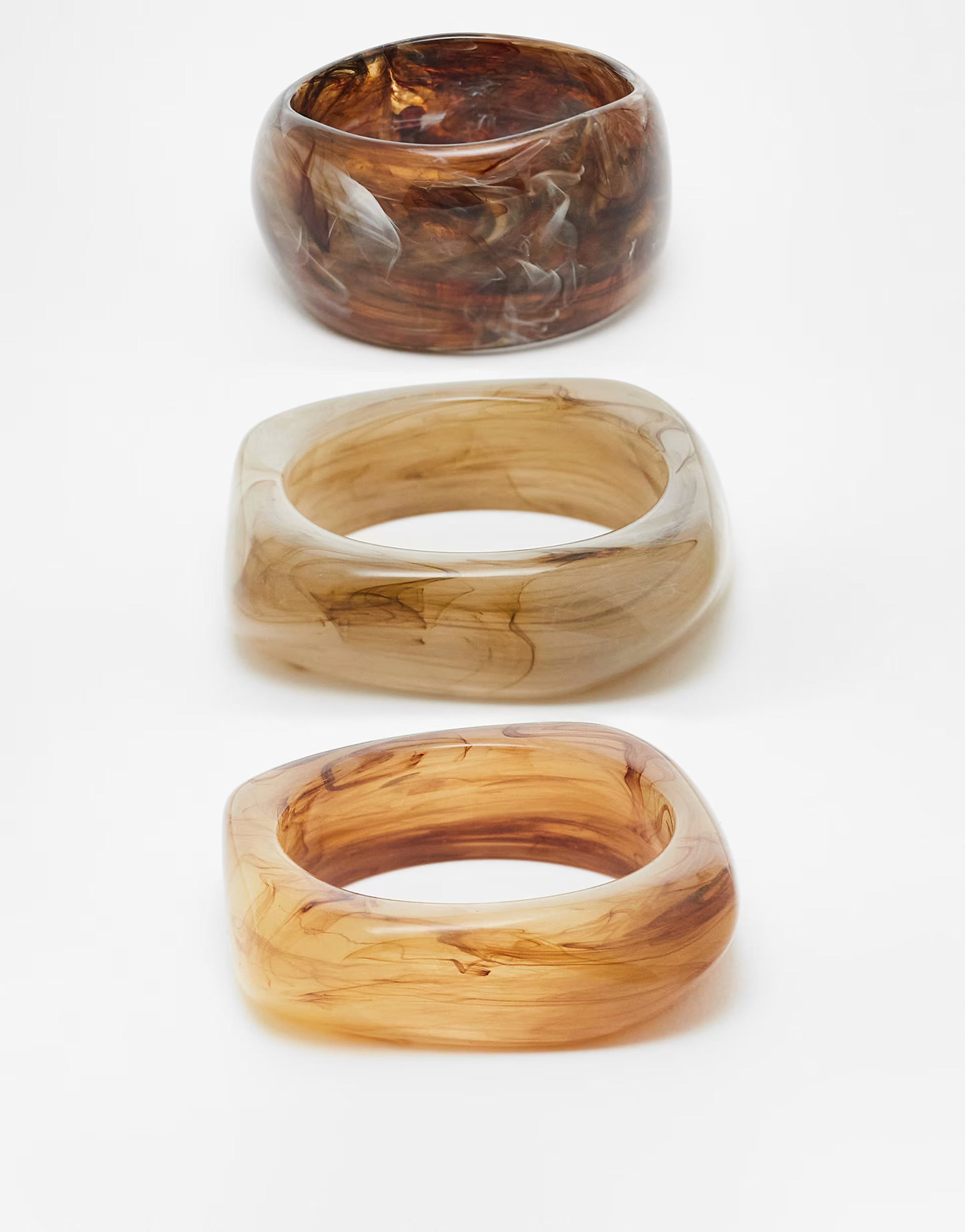 & Other Stories 4 pack resin bangles in neutral tones | ASOS | ASOS (Global)