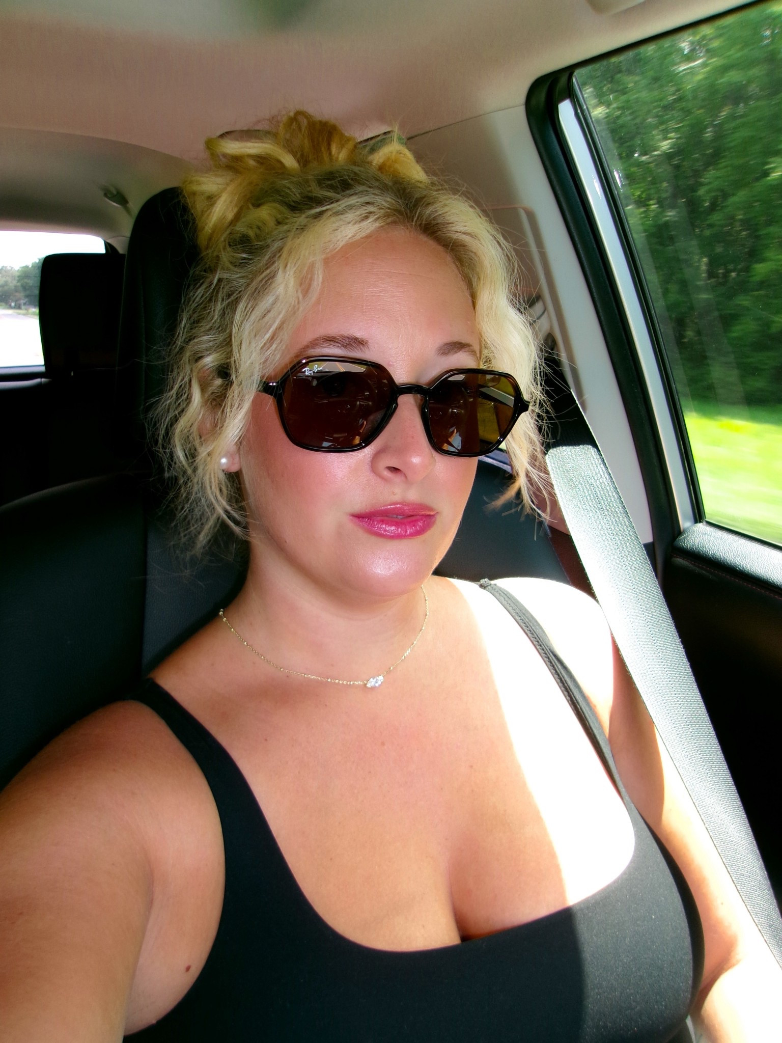 The cutest trendy glasses from Ray-Ban and on sale! 

#LTKSaleAlert