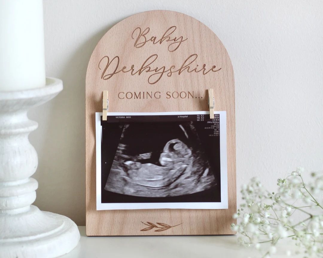 Personalised Pregnancy Announcement Sign  Wooden Due Date - Etsy | Etsy (US)