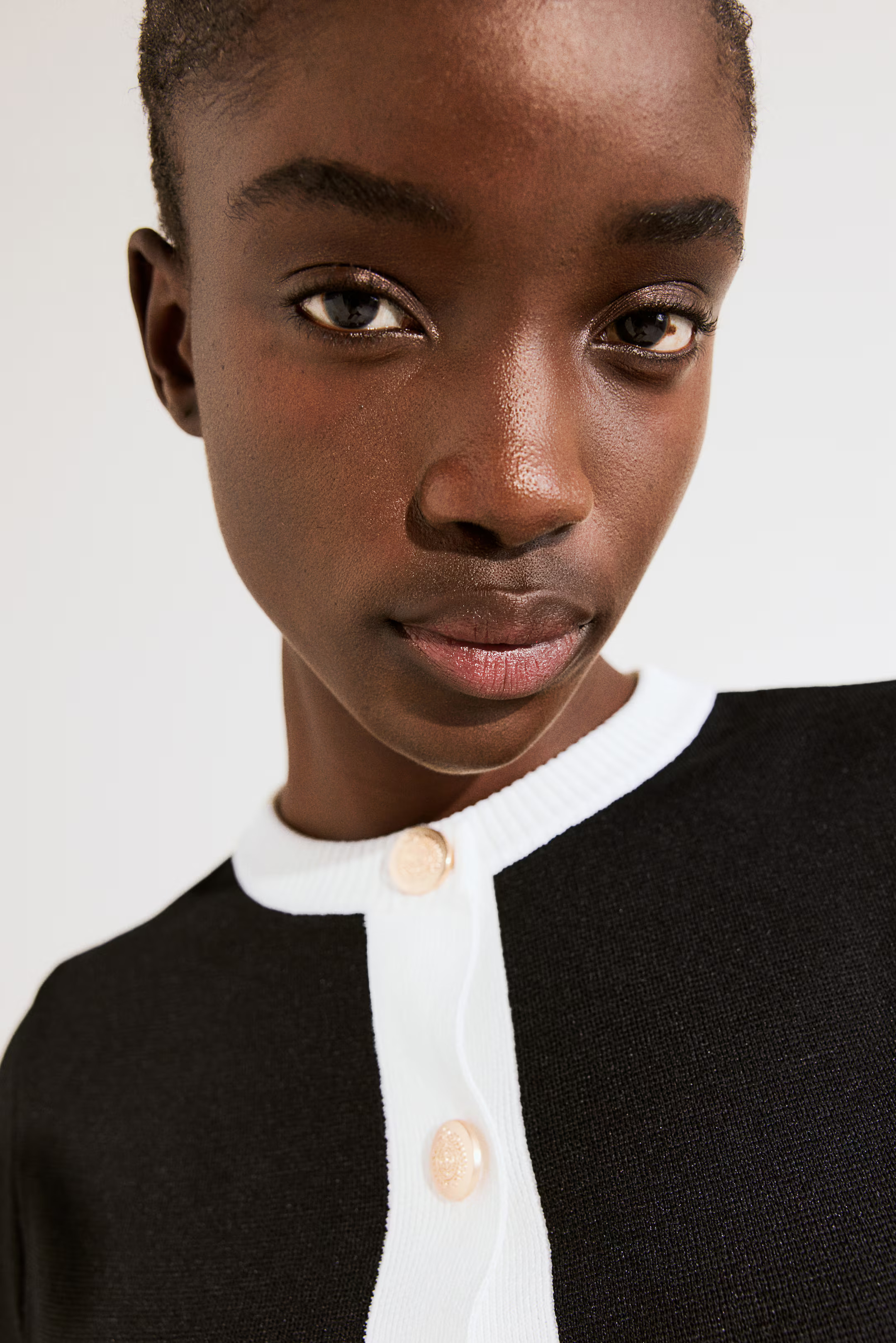 Short-sleeved cardigan | H&M (UK, MY, IN, SG, PH, TW, HK)