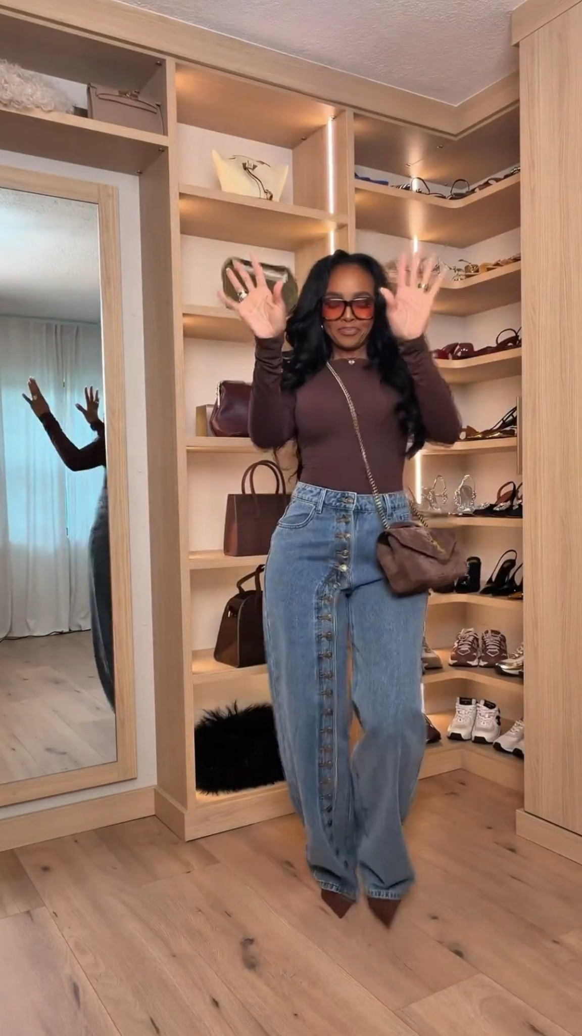 A polished everyday look that always works. This fitted brown top paired with button-front denim is flattering, timeless, and easy to restyle with different shoes and bags.

Perfect for casual days, coffee runs, errands, or lunch plans.

📏 Sizing:  
Top: Size Small  
Jeans: Size 27 Long  
Height: 5’4” | Bust: 34D | Waist: 27” | Hips: 40”

This is one of those outfits you’ll wear on repeat — style it multiple ways and your cost per wear drops fast.

Save this post to revisit later.

Follow me on Instagram and YouTube @kirasfashionfinds

#LTKgrwm #LTKvlog #LTKootd