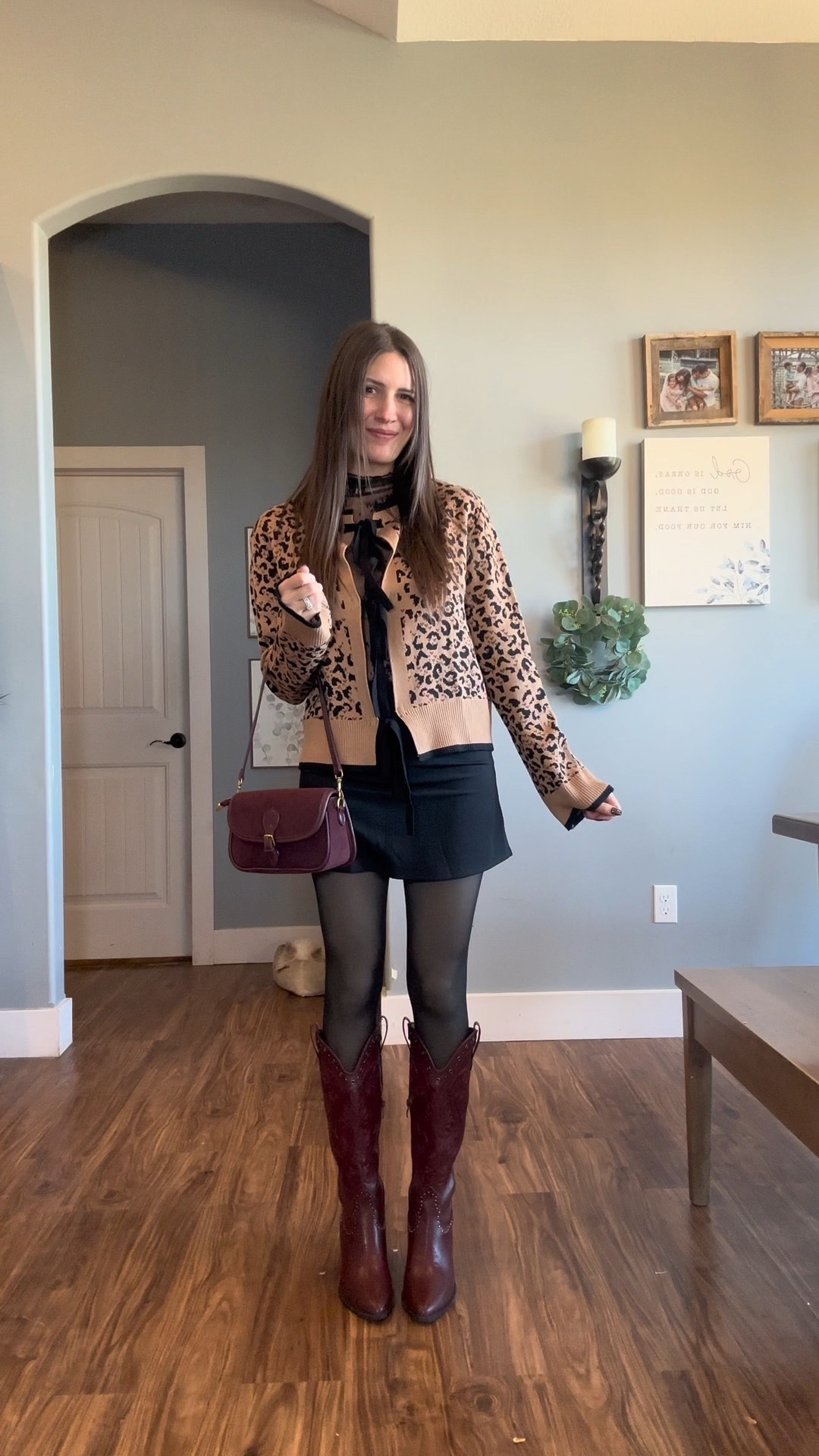 Christmas and leopard just go together 🤩 

#LTKootd #LTKFindsUnder50 #LTKHoliday