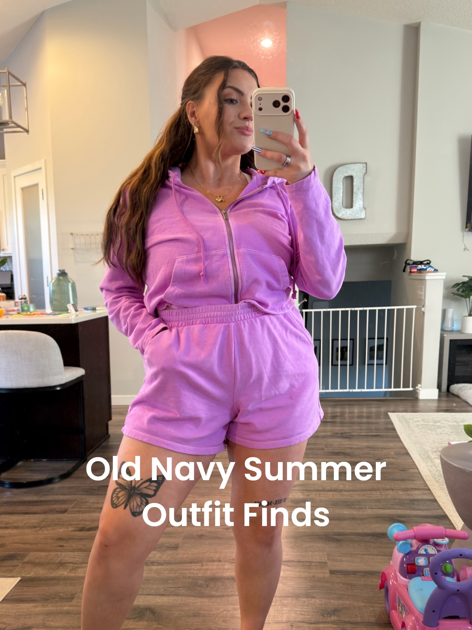 Easy, comfy and inexpensive old navy hot mom fit of the summer

#LTKootd #LTKmomlife #LTKMidsize
