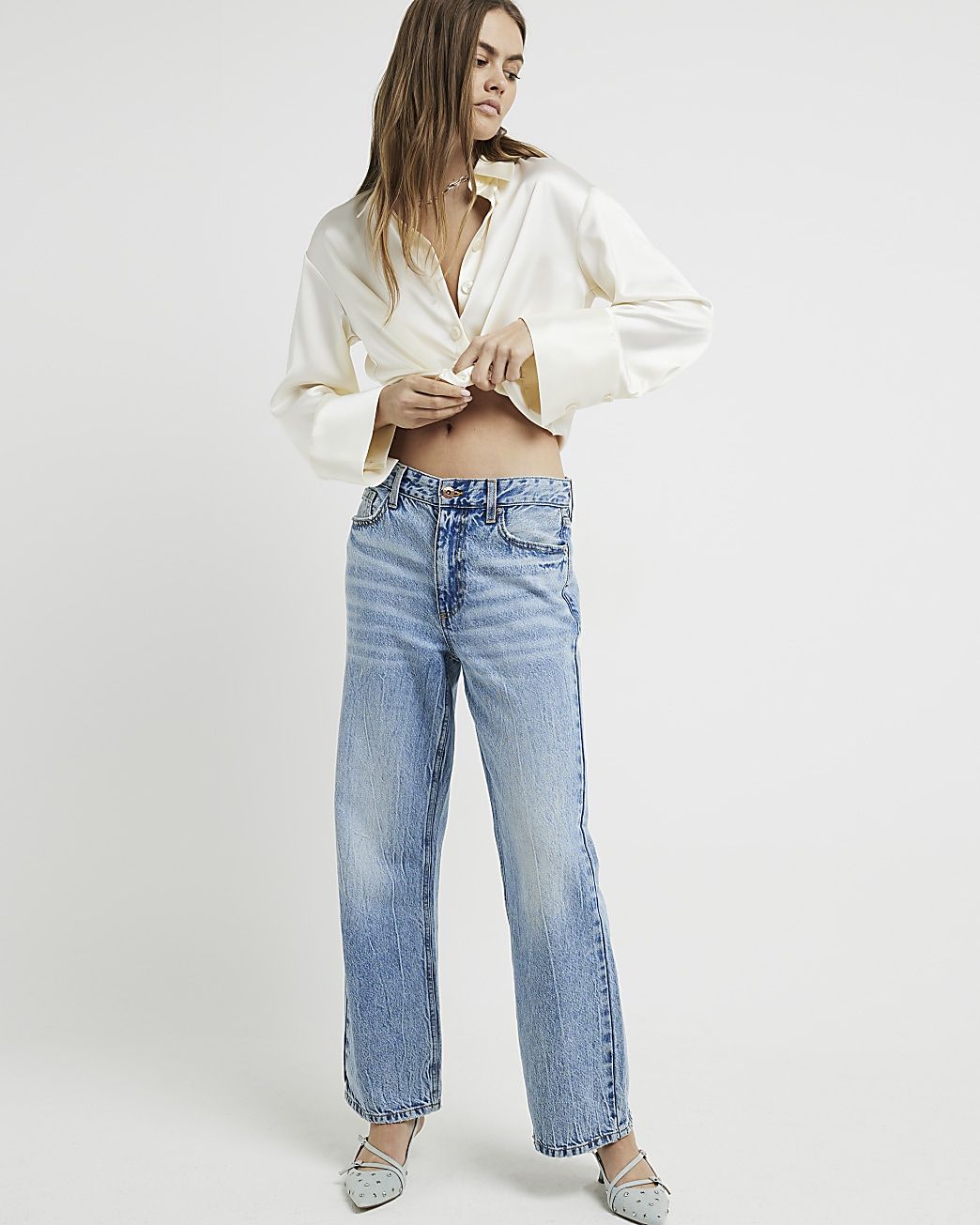 Blue high waisted relaxed straight crop jeans | River Island (UK & IE)