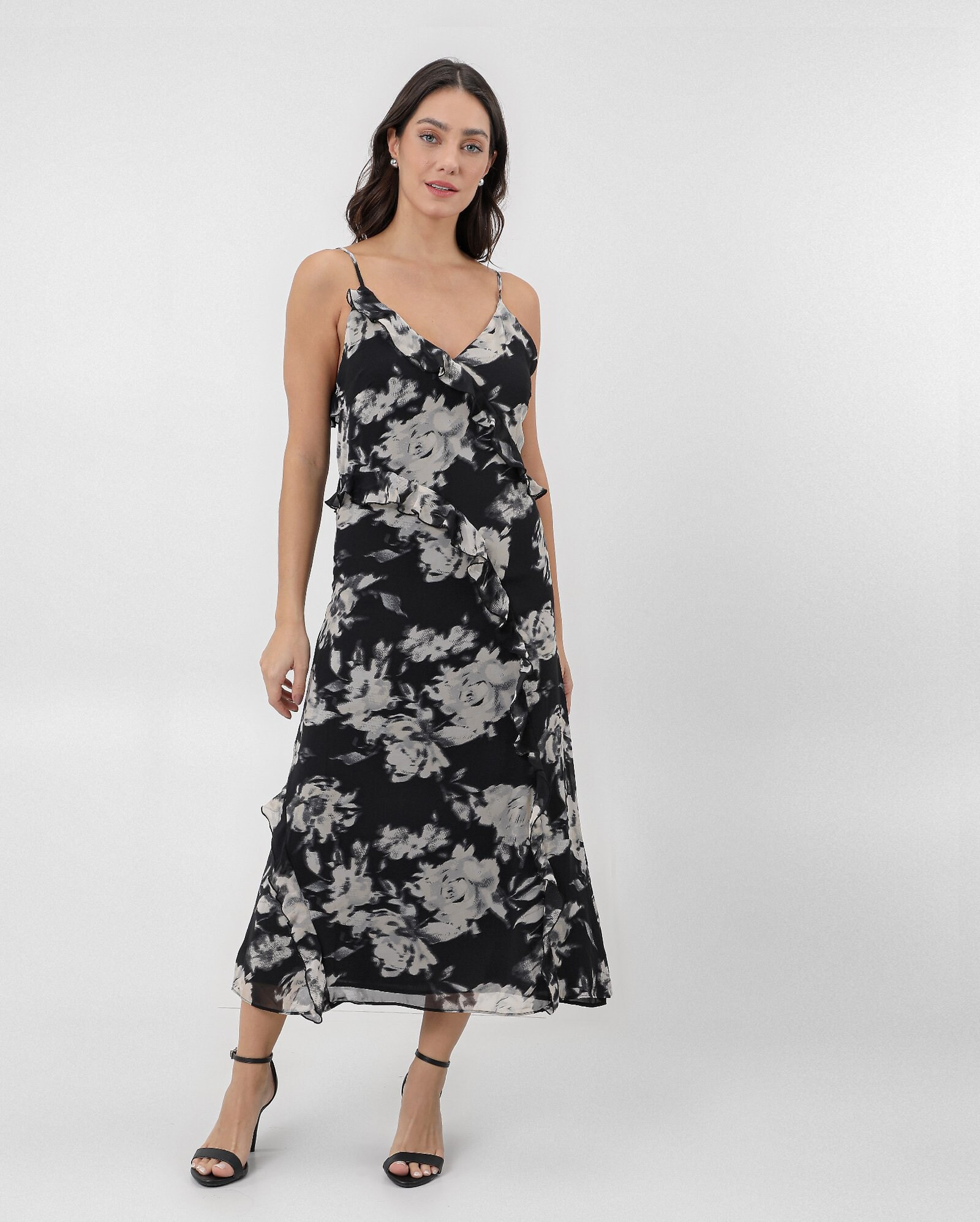 Vestido midi dark floral com babados preto | AK by Riachuelo | Riachuelo (BR)