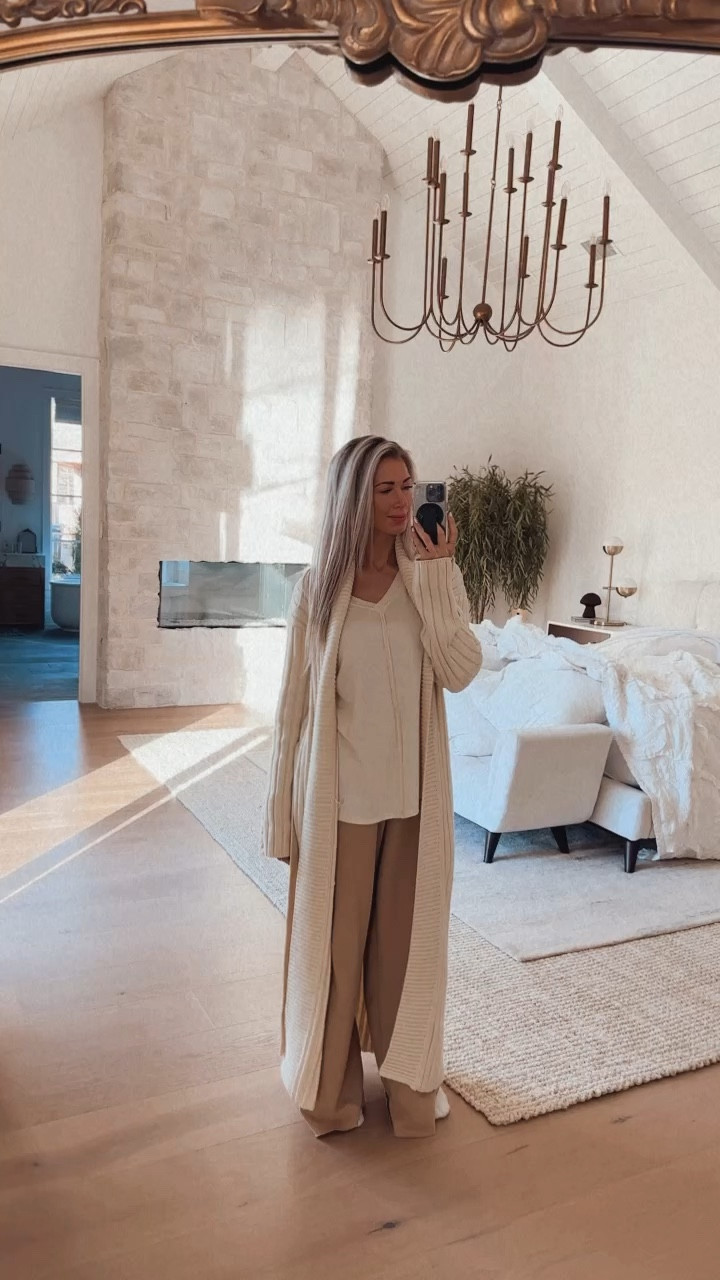 Beautiful, heavy knit cardigan with pockets and belt

#LTKstyletip #LTKSeasonal #LTKMostLoved