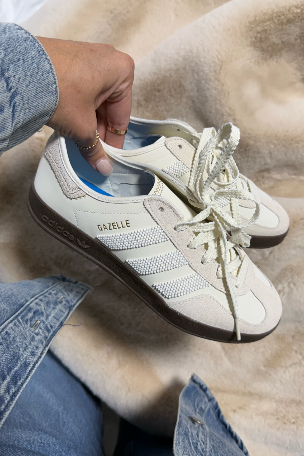 CLOT BY EDISON CHEN X GAZELLE
OG SHOES | adidas Chen sneakers | adidas confirmed | must have shoes | sneakers best seller 

#LTKShoeCrush #LTKSeasonal #LTKGiftGuide