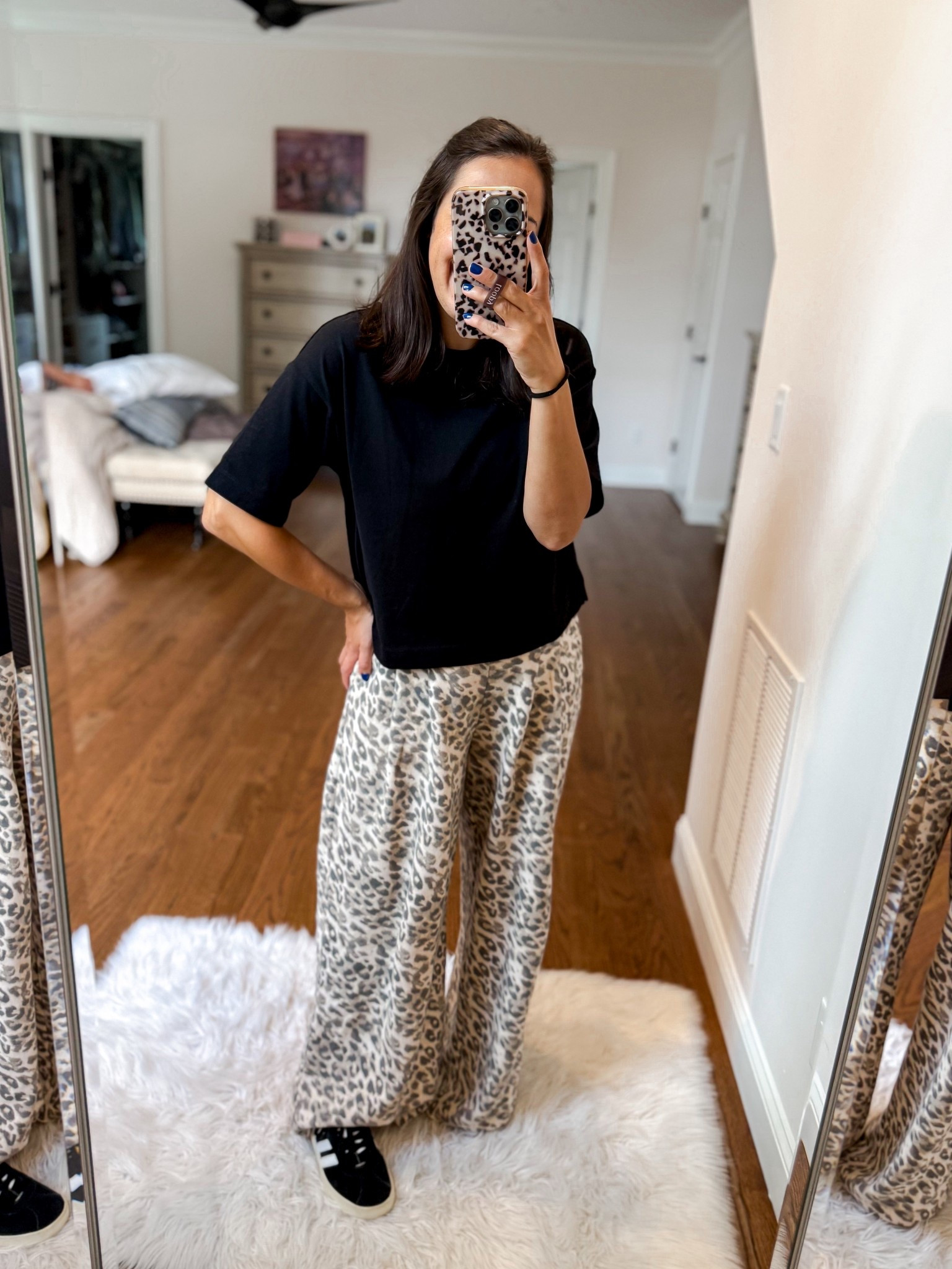 Aerie leopard sweatpants 40% off
Size small short

#LTKSaleAlert #LTKGiftGuide #LTKCyberWeek