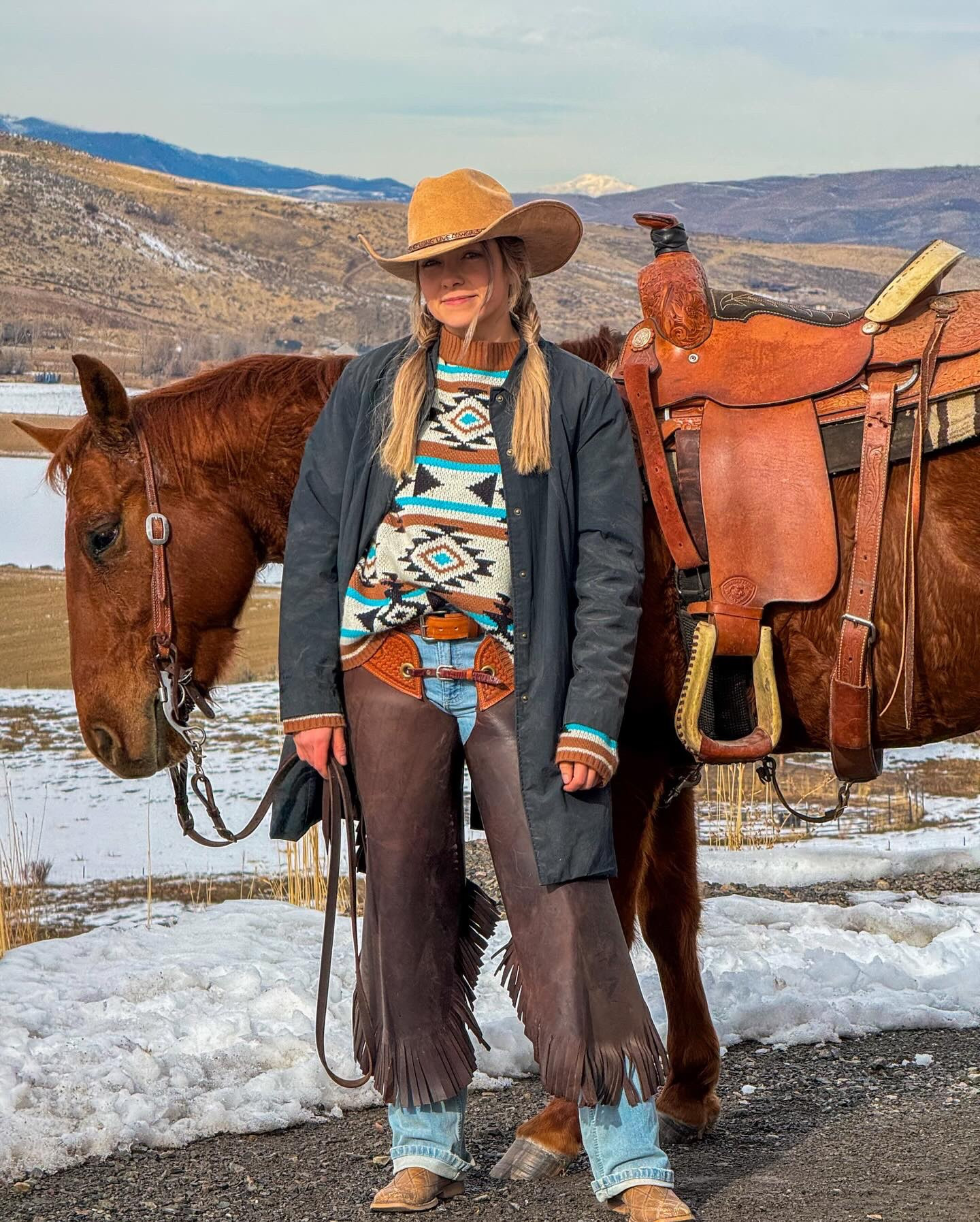 Happy Friday Y’all! 🤠🤙

Whew I think we’re finally kicking the sickness that’s been in our house for the past week and a half! I have a huge drive to get back into work and start feeling human again. 🥲  There’s a lot of new faces around here too, so hoping to get a proper introduction in for y’all this week so we can to get to know each other better. 🧡 Till then, have an amazing weekend! 🏔️❄️🐮

#westernlifestyle #cowgirl #horses #farmlife #quarterhorse #westernstyle #cowgirlstyle #westernfashion