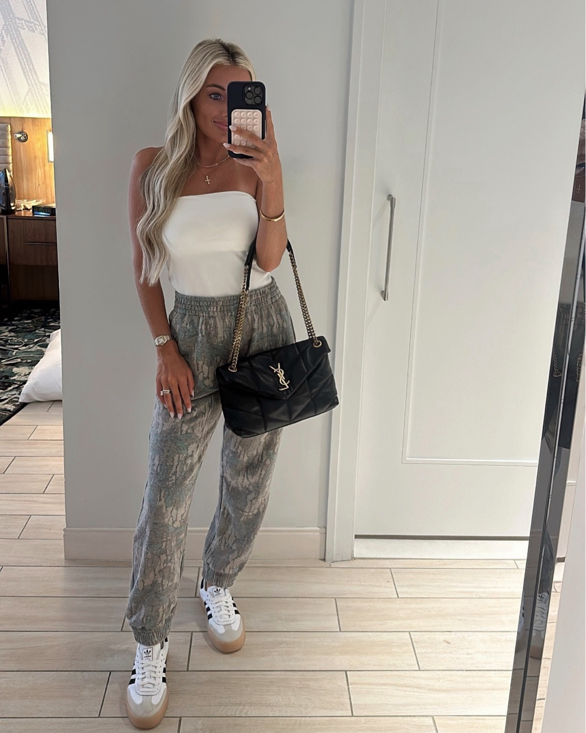 Fire fits per usual 

#LTKStyleTip #LTKTravel