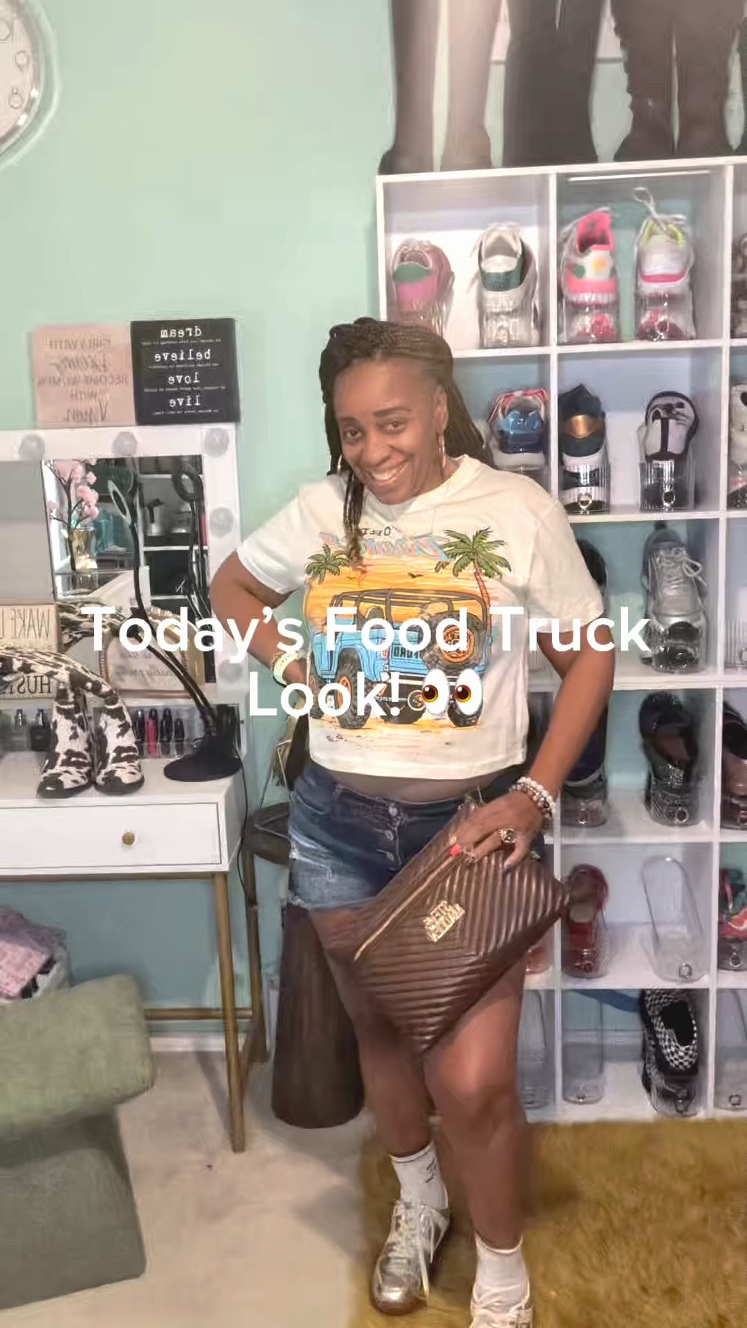 Today’s Food truck look was spot on!

#LTKgrwm #LTKdayinmylife #LTKootd