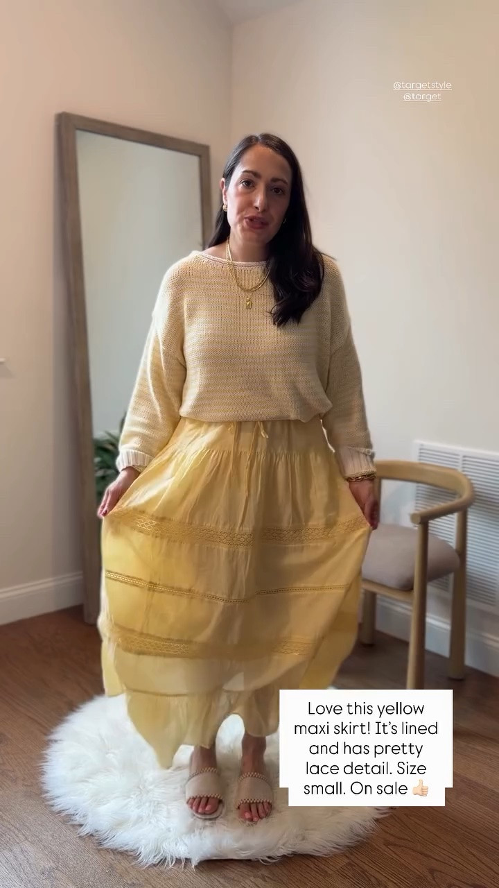 Love this yellow maxi skirt! It’s lined and has pretty lace detail. Size small. On sale 👍🏻 @targetstyle @target