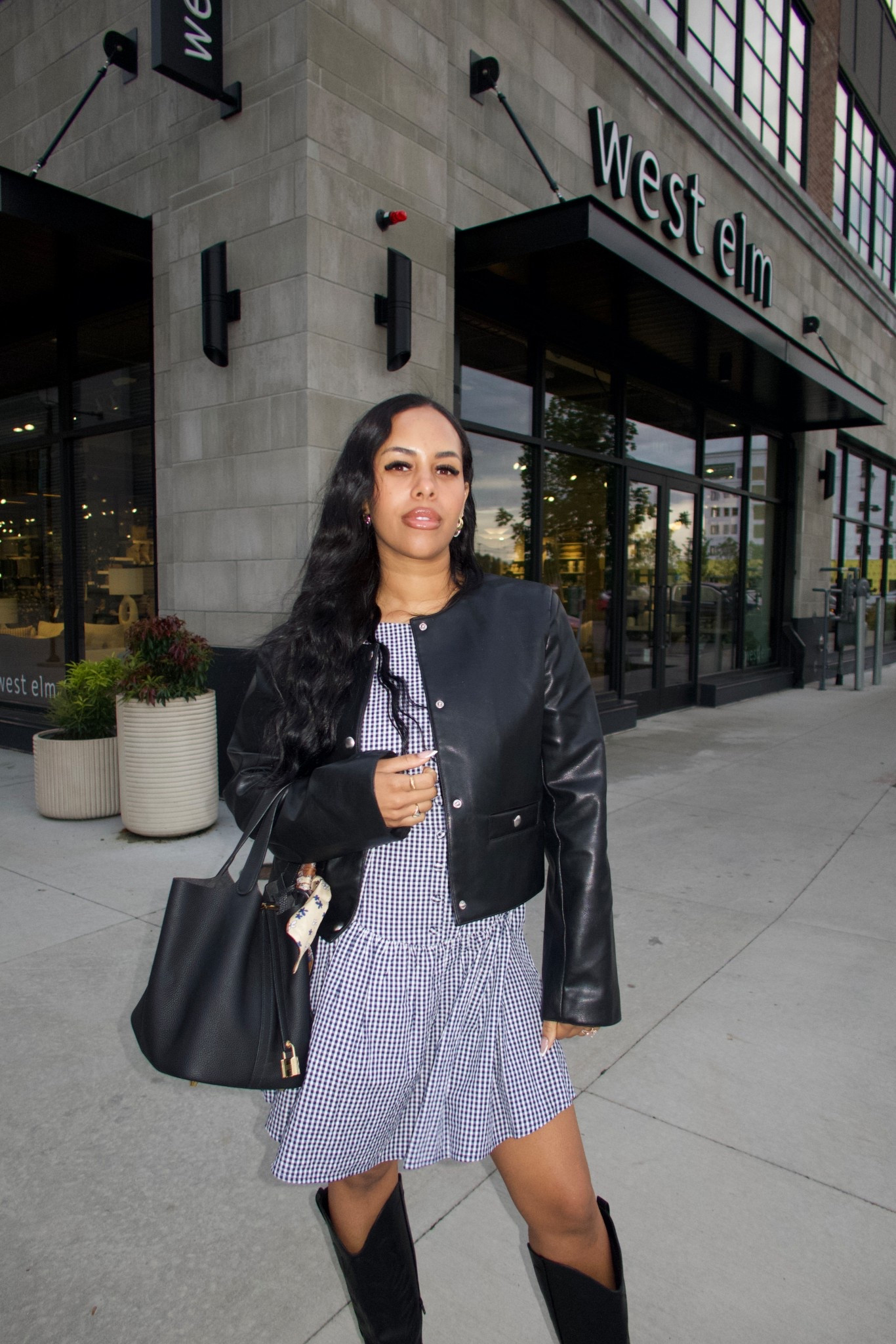 Date night outfit 

#LTKMidsize #LTKFindsUnder100 #LTKSummerEdit