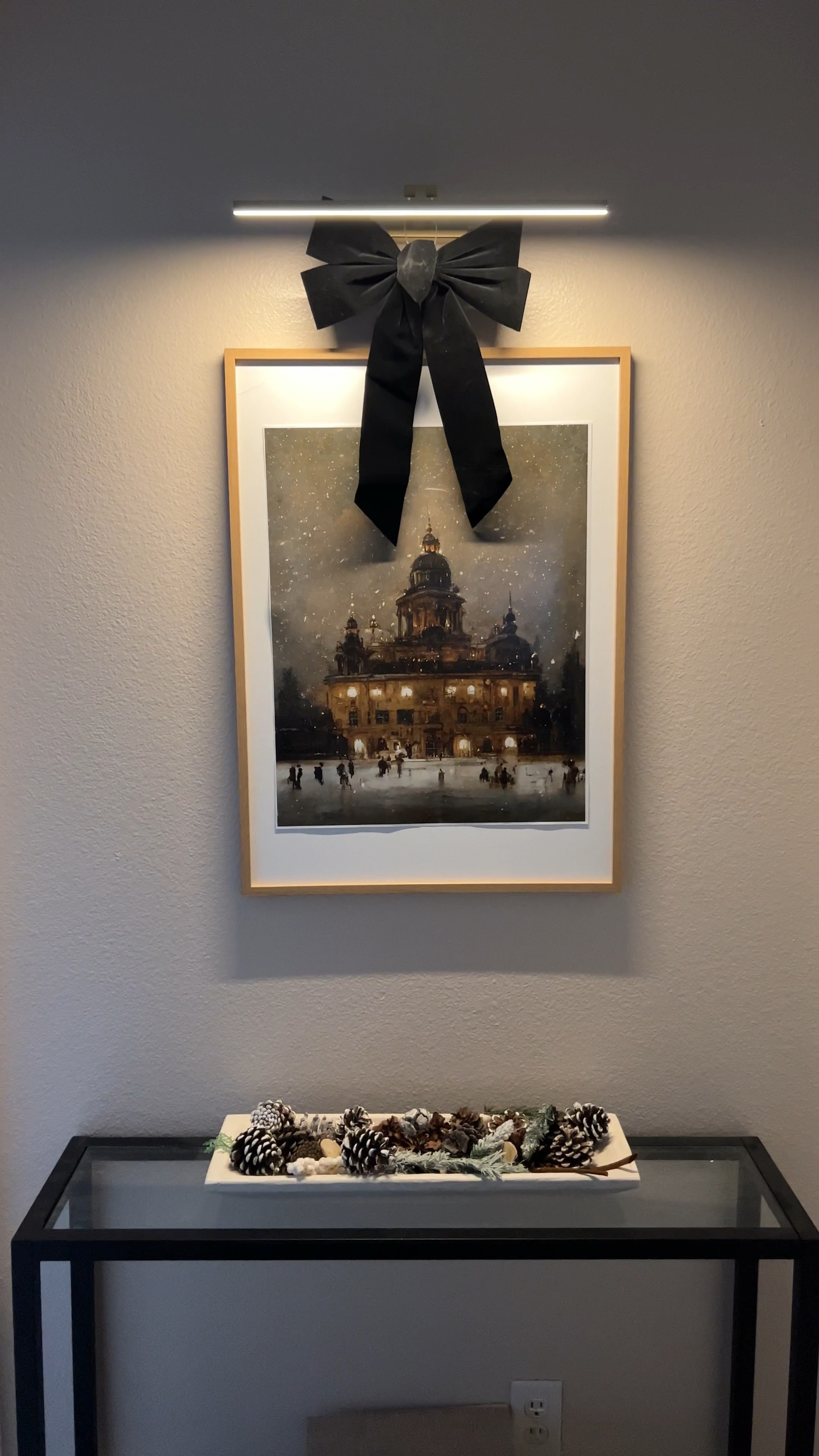 The perfect touch of Christmas to my little hallway decor 

#LTKhome #LTKHoliday #LTKSeasonal