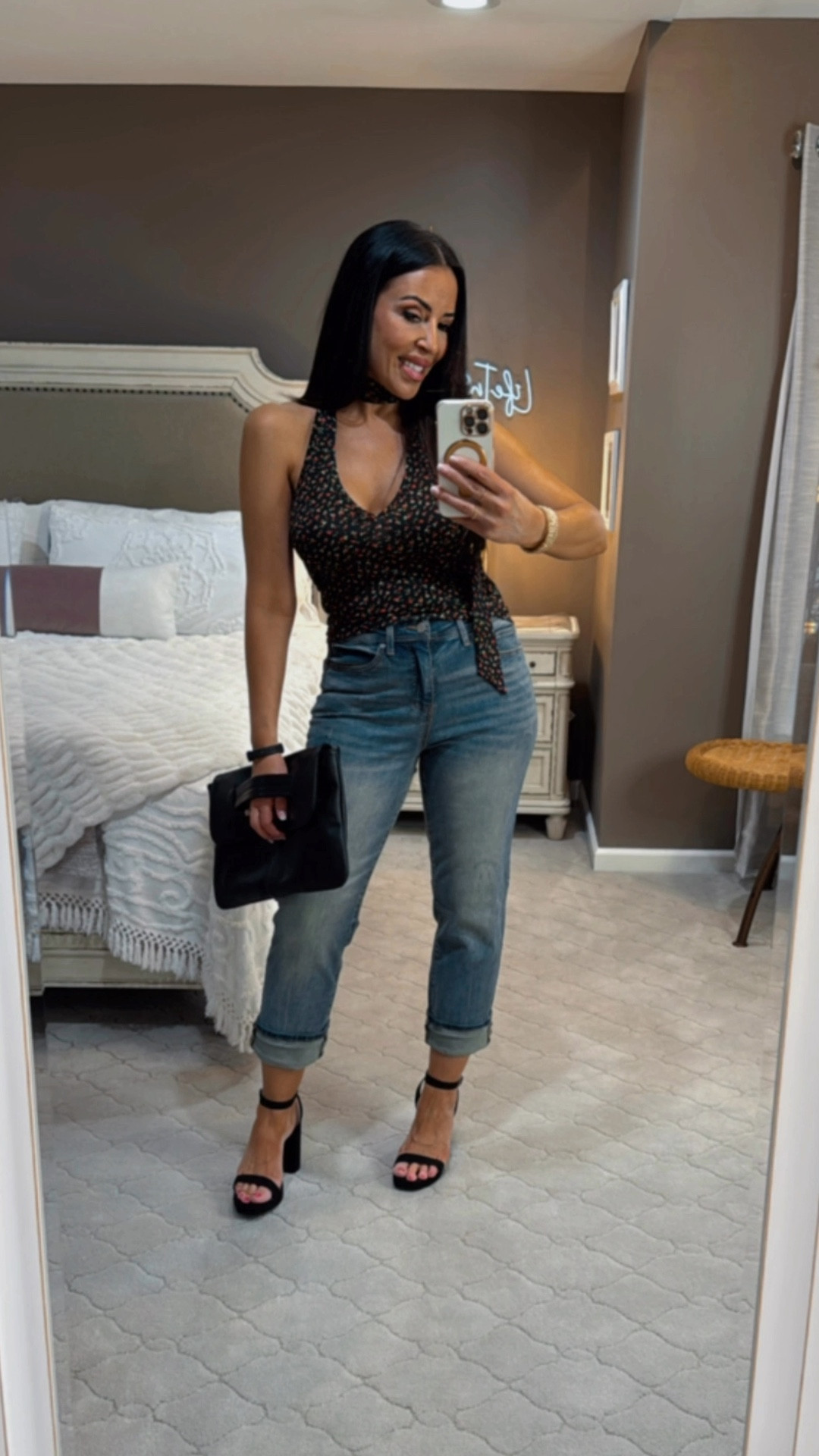 Champagne style on a soda budget! 🍾✨ This halter top & jeans combo is serving high fashion, low cost. Who says you can’t slay for less? 🔥💸 #LookExpensiveForLess #ChicOnABudget #LifeInStyleByLiz #walmart #walmartfashion

#LTKOver40 #LTKFindsUnder50 #LTKStyleTip