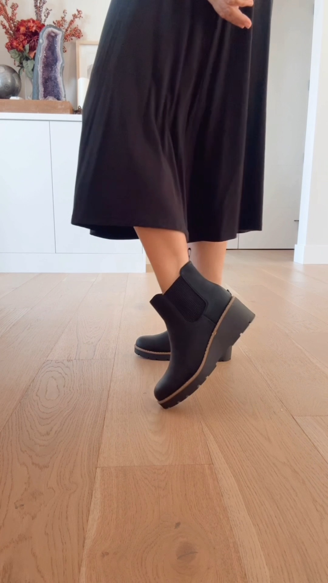 Fall Boots must haves

Fall shoes, fall trends, fall outfits, black Chelsea boots

#LTKgrwm #LTKootd #LTKdayinmylife