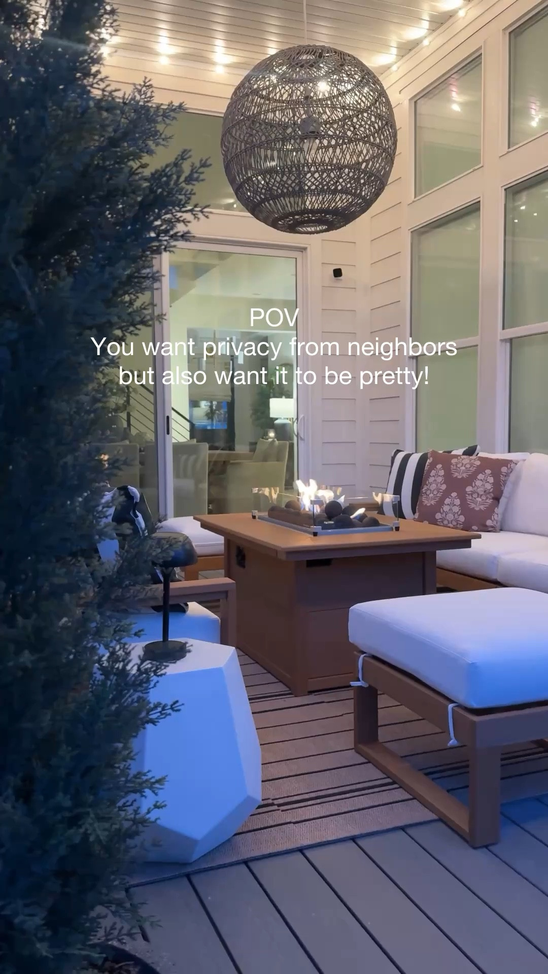 Outdoor diy privacy screen ￼

#LTKHome #LTKSeasonal