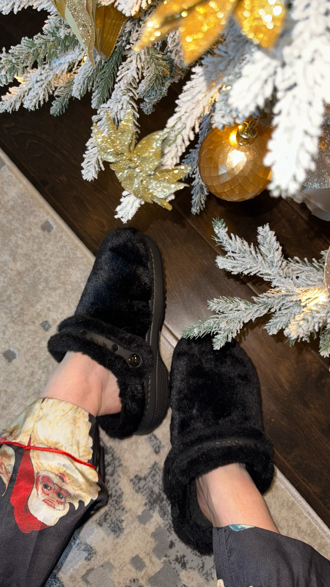 Crocs Unfurgettable clogs, slippers, Christmas pajamas

#LTKHoliday #LTKGiftGuide #LTKShoeCrush