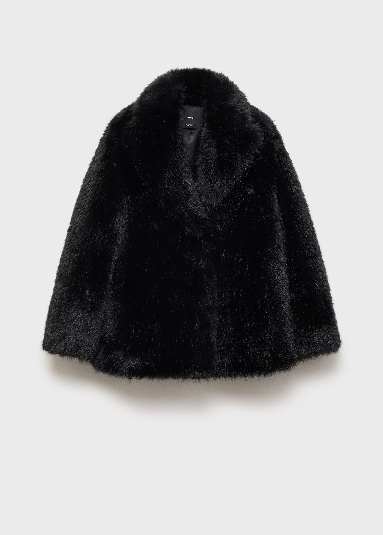 Coat with fur-effect lapels - Women | MANGO United Kingdom | MANGO (UK)