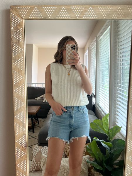 Abercrombie Shorts Sale! Get 20% off shorts (15% off everything else) AND and extra 15% at checkout with code AFSHORTS. Wearing size 26 shorts (this is the 4inch mom short!) and size small top

#LTKSaleAlert #LTKStyleTip