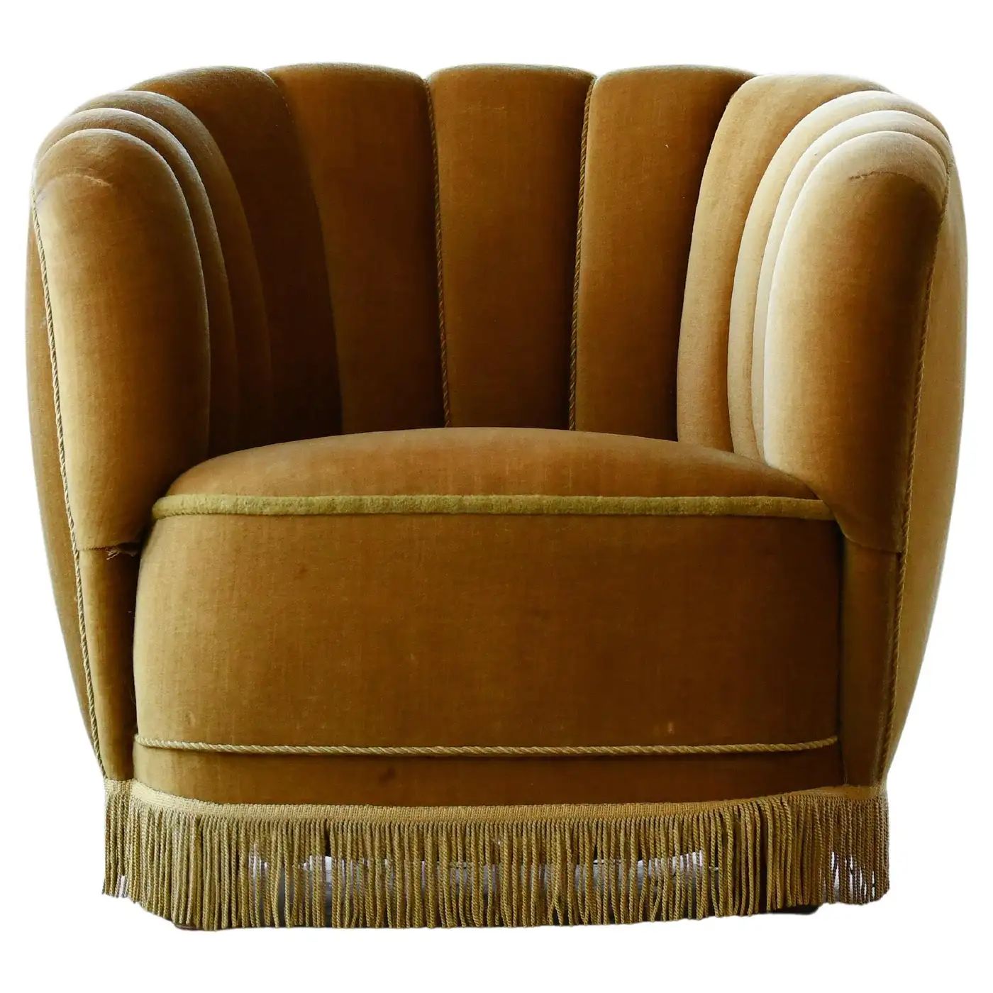 Danish 1940s Barrel Style Club or Lounge Chair in the Manner of Viggo Boesen | 1stDibs