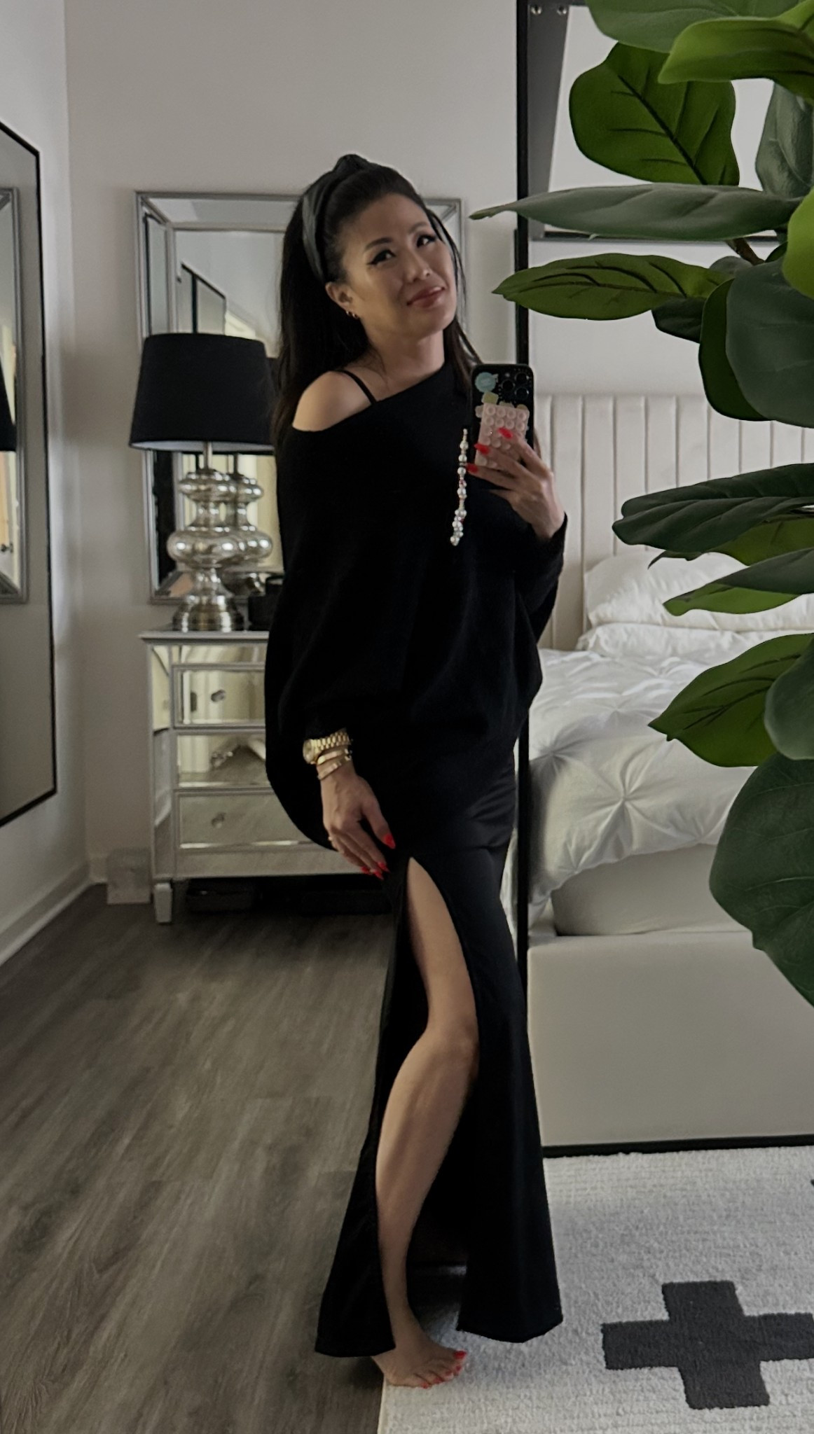 #OOTD long silk bodicon #lbd paired with oversized draped  swing sweater with ballet flats. Casual, classy, gorgeous juxtaposition of all of the different textures in one monochromatic lewk= perfection ❤️‍🔥💯