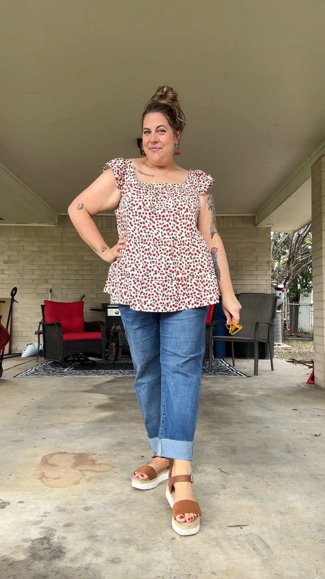 Wearing a 2x in the top and should have sized down!! Wearing a 3x in the jeans (that’s an 18) and they fit great have lots of stretch!! 

#LTKMidsize #LTKPlusSize #LTKOver40