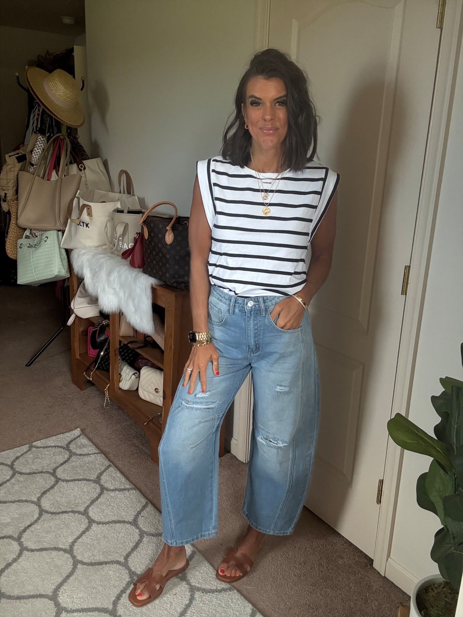 Size small in tee Size 2 in jeans

#LTKFindsUnder100 #LTKSeasonal