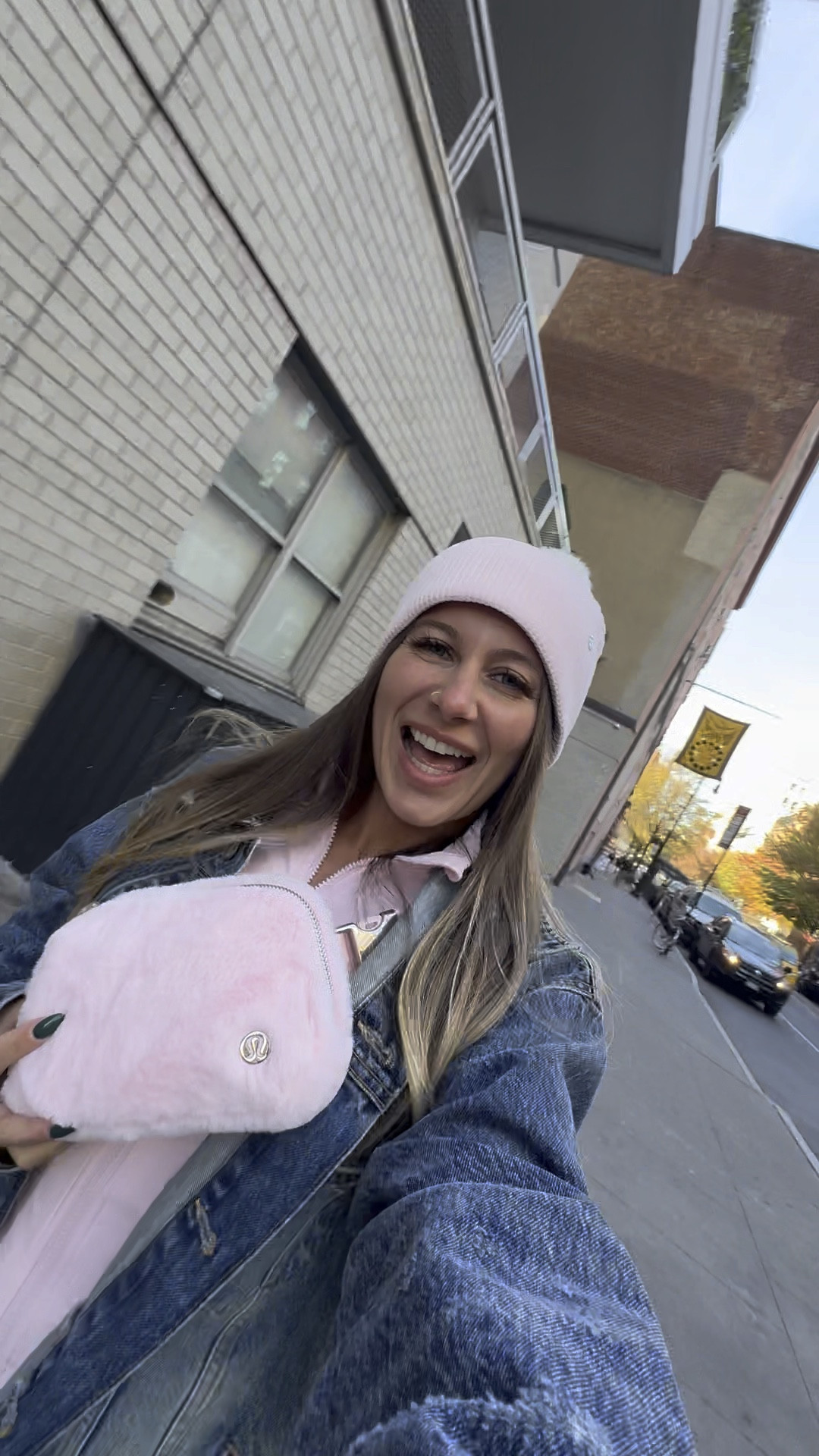 Strawberry milkshake details🍓


#LTKFitness #LTKStyleTip #LTKActive