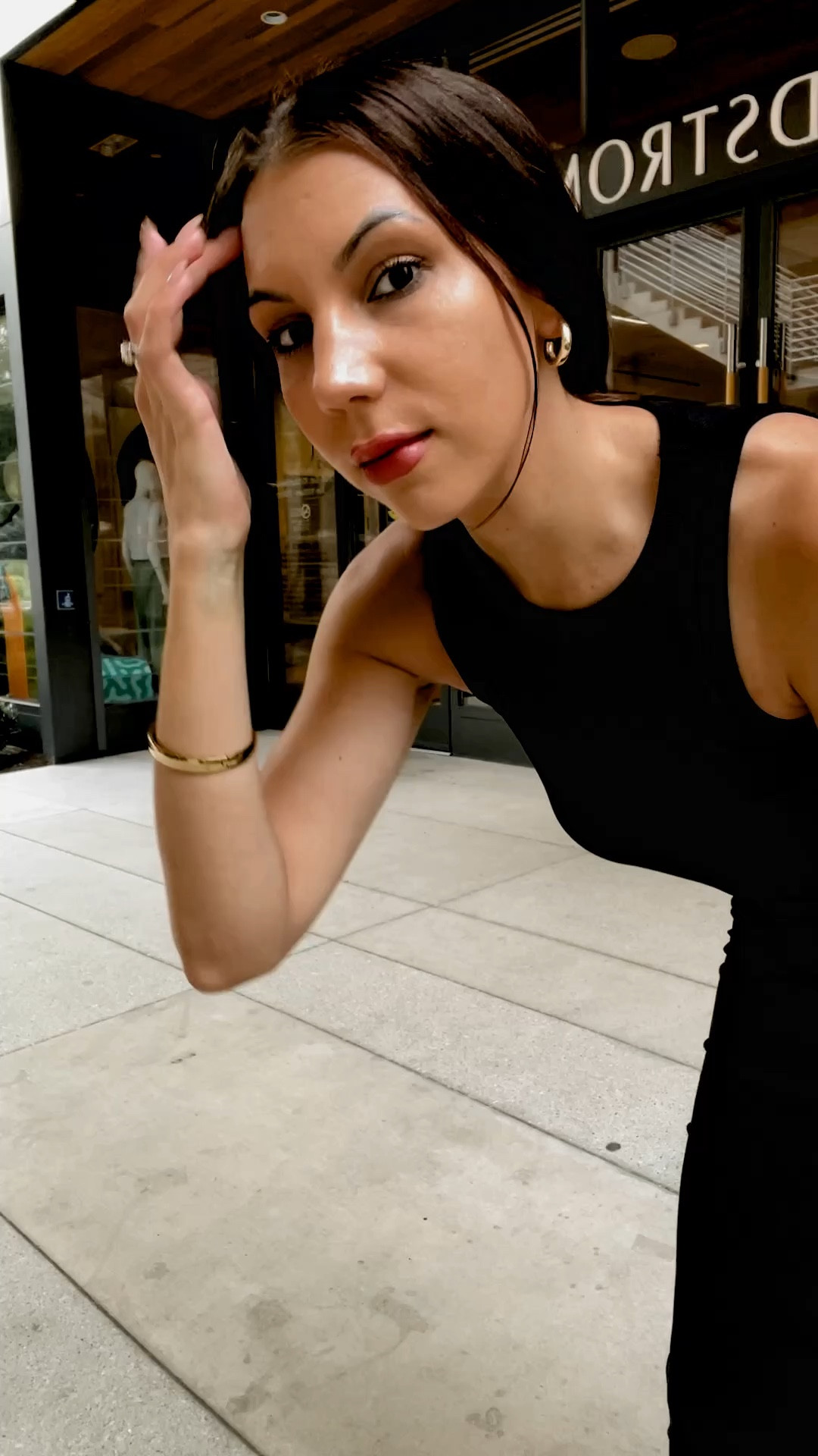 Simple late summer outfit styling this bodycon maxi dress from Amazon 

#LTKVideo #LTKFindsUnder50 #LTKStyleTip