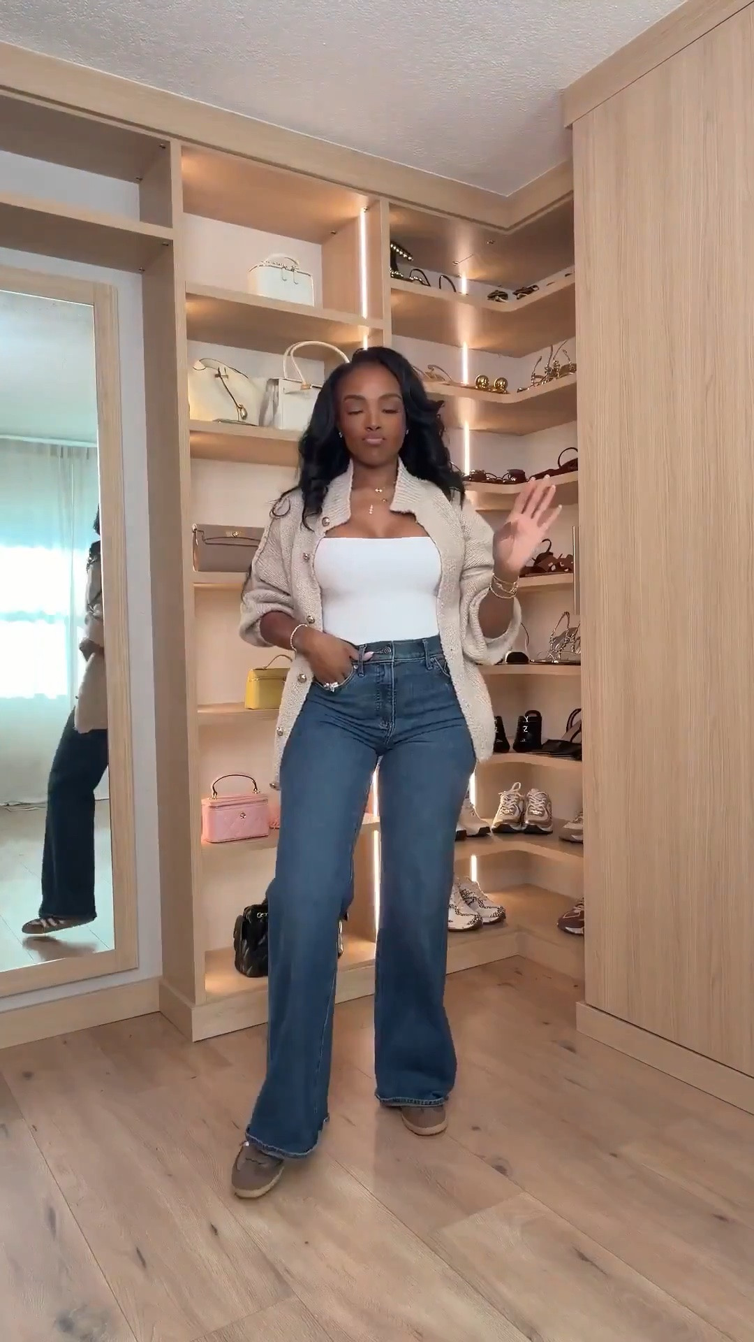 Scroll to shop! ✨ Easy fall outfit for women. Everything from this look is linked below. 👇🏽    

Wearing: Size Small | 5’4” | 140 lbs | Denim 2 Long

📲   Download the FREE LTK app & follow me (@kirasfashionfinds) to shop all my daily finds.  #LTKootd #LTKPetite #LTKU