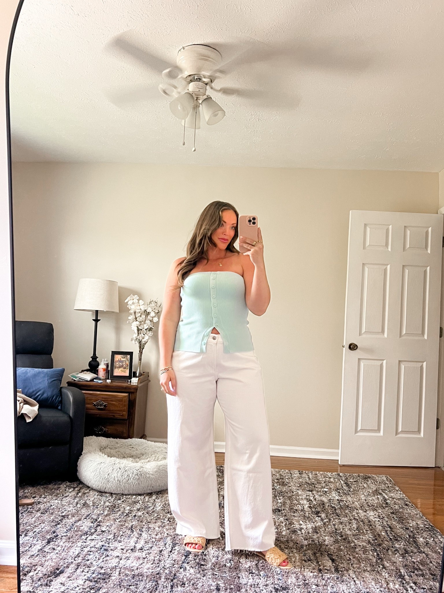 The cutest spring outfit perfect for date night! Loving the light aqua color!


#LTKSeasonal #LTKMidsize #LTKFindsUnder100