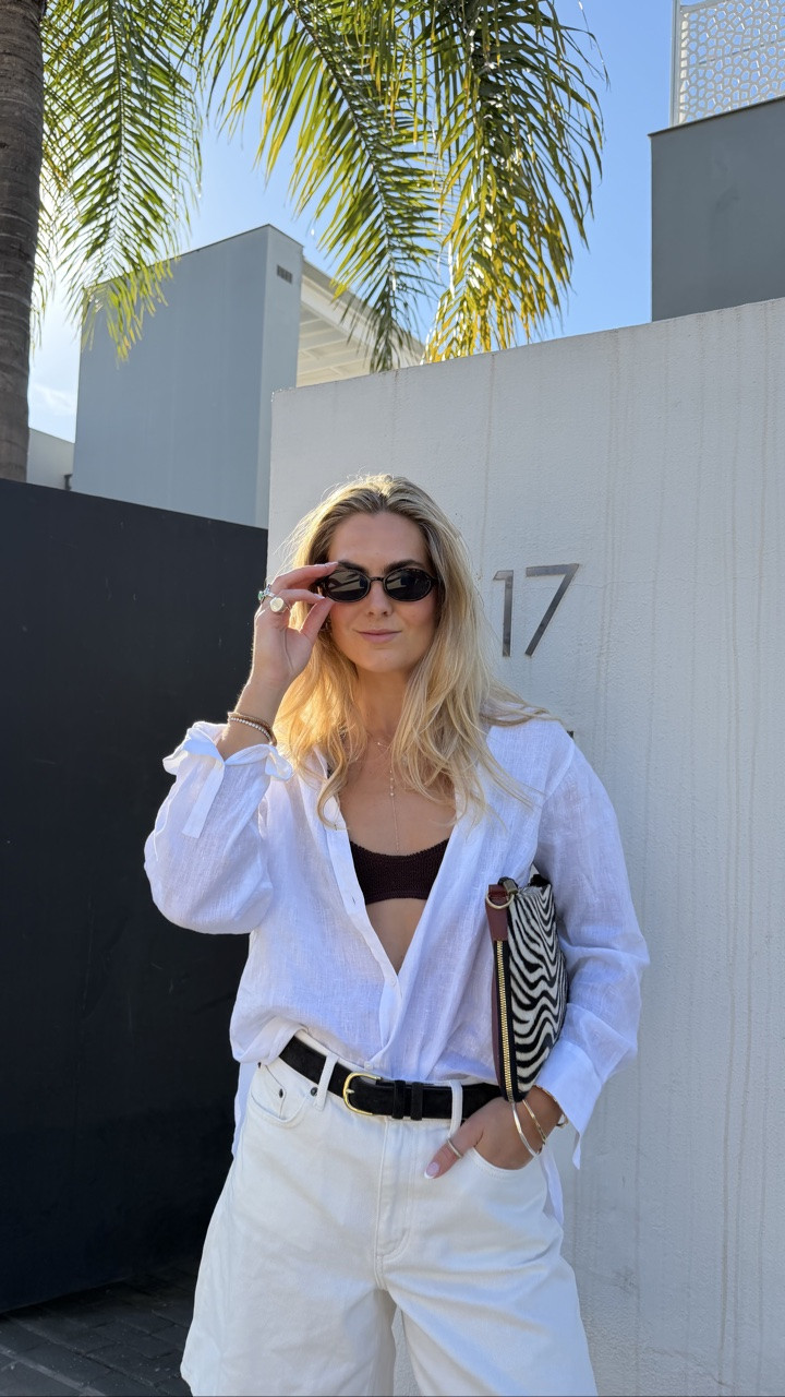 A pop of zebra always does the trick 

#allwhiteoutfit #linenoutfit #zebraprint #summerootd #pinterestgirl