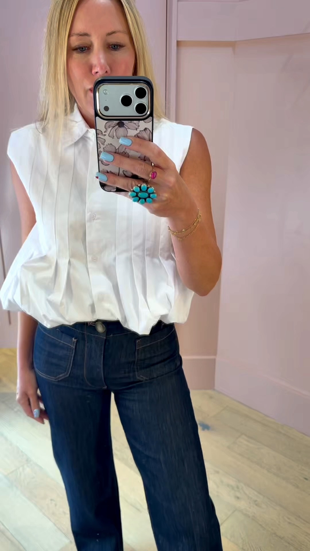 @Anthropologie jeans and tops💛

#LTKTravel #LTKootd #LTKSaleAlert