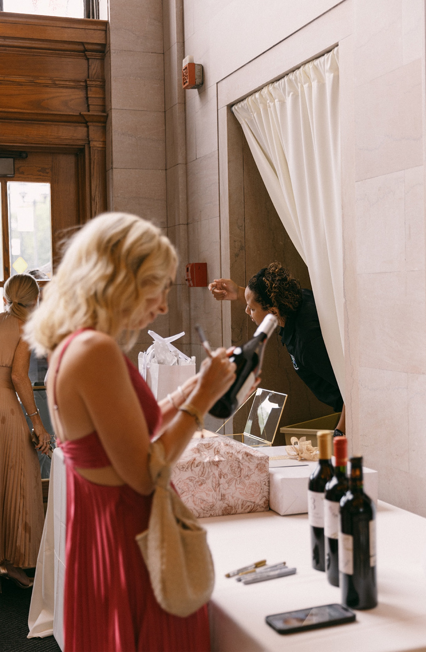 Sign Our Wine Labels were such a great alternative to the traditional guest book! Linked below 🍷🕊️

 #guestbook #wedding #signourwine