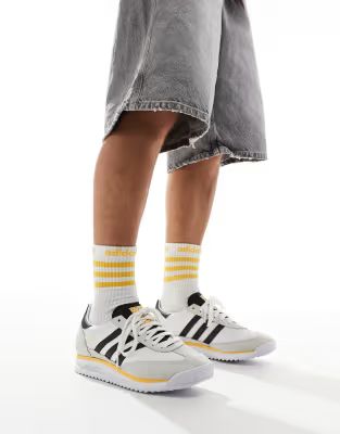 adidas Originals SL 72 RS trainers in white | ASOS (Global)