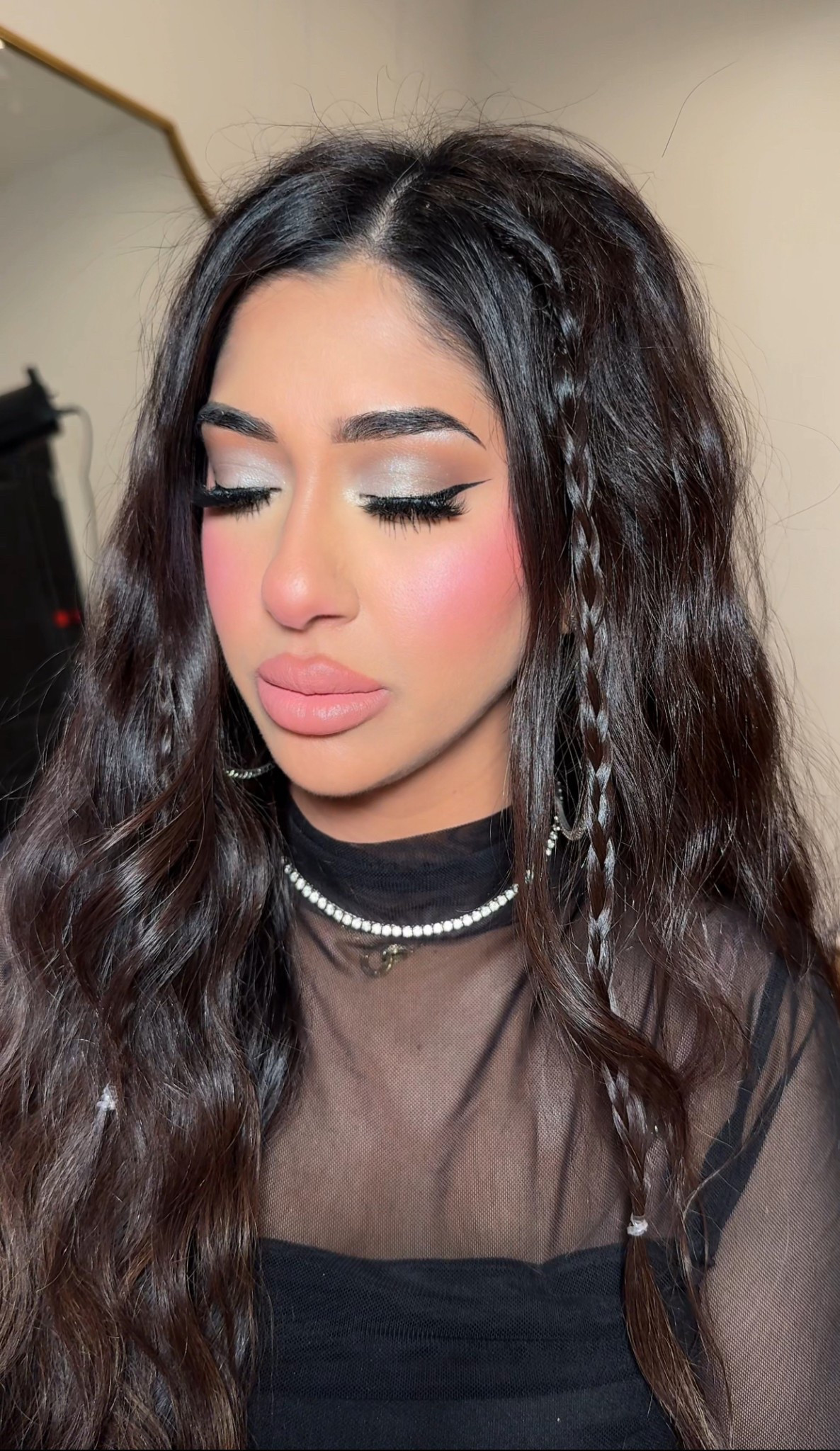 #concert #makeuptutorial #makeup

#LTKSummerEdit