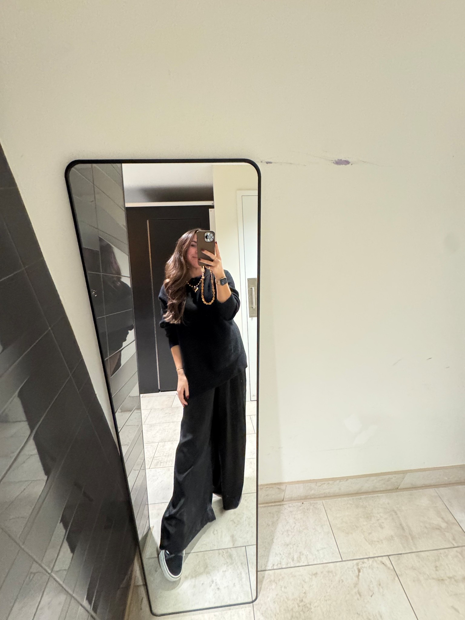 This cozy all black look never fails 



#LTKHoliday #LTKootd #LTKPetite