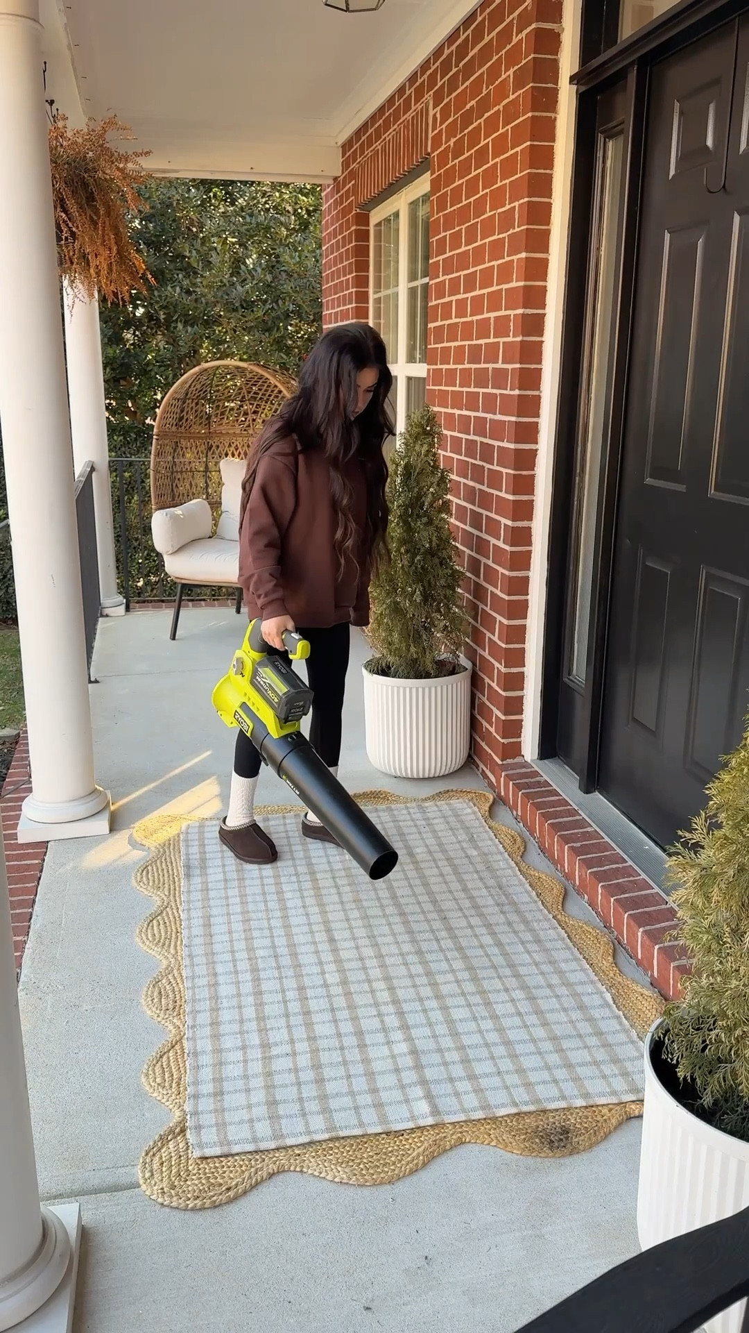 

Getting thru it 🤎 I’m sure I’ll do something fancier later, but this really helped to feel like my life is more together 🥰

#lifeupdate #severeautonomicflare #chronicillness #frontporchrefresh #springdecor

#LTKdayinmylife #LTKSeasonal