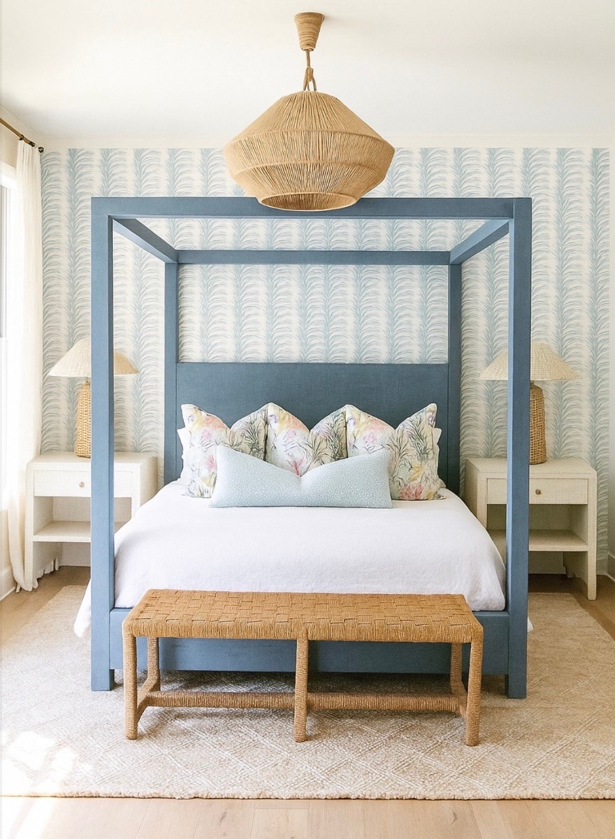 A coastal retreat 

#bedroom #bed #homedecor 