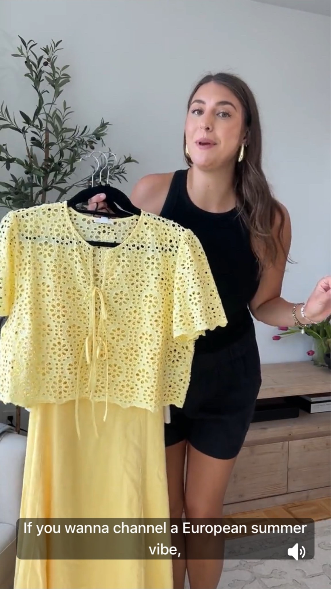 butter yellow is the color of summer ✨

butter yellow dress, european summer outfit, vacation style, summer midi dress, chic resort wear, feminine summer fashion, effortless vacation outfits, midsize summer style

#LTKWorkwear #LTKWedding #LTKMidsize